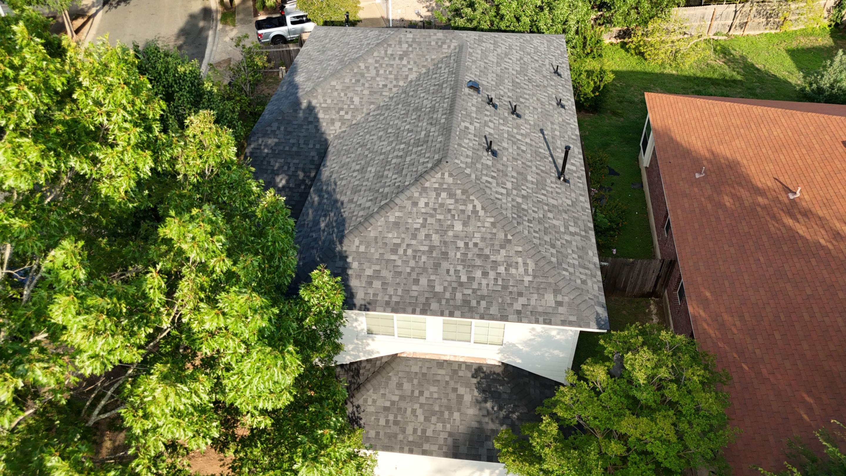 Onyx Black - Owens Corning TruDefinition Duration by RoofsOnly.com