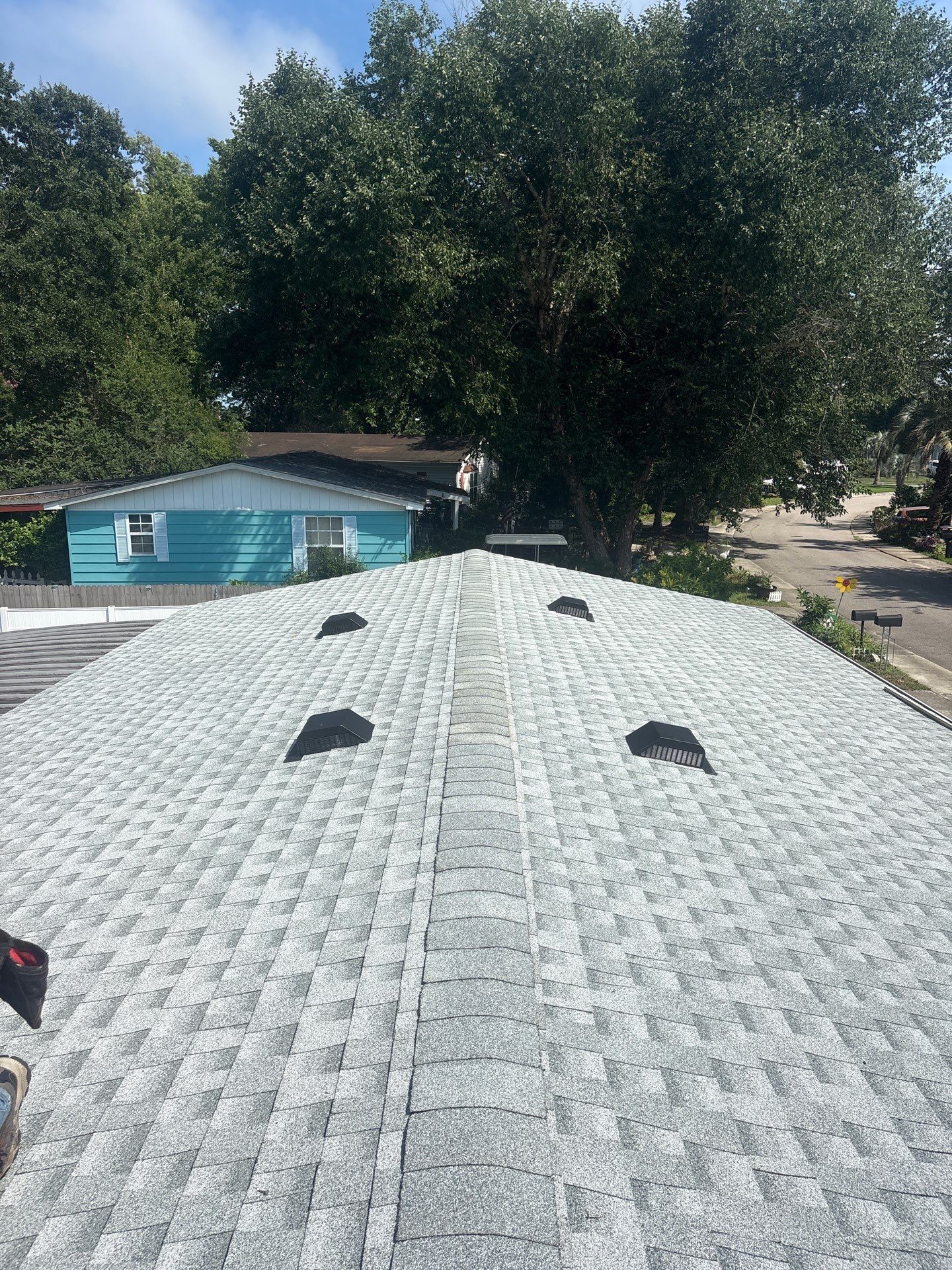 GAF HDZ - Birchwood by Linta Roofing Inc