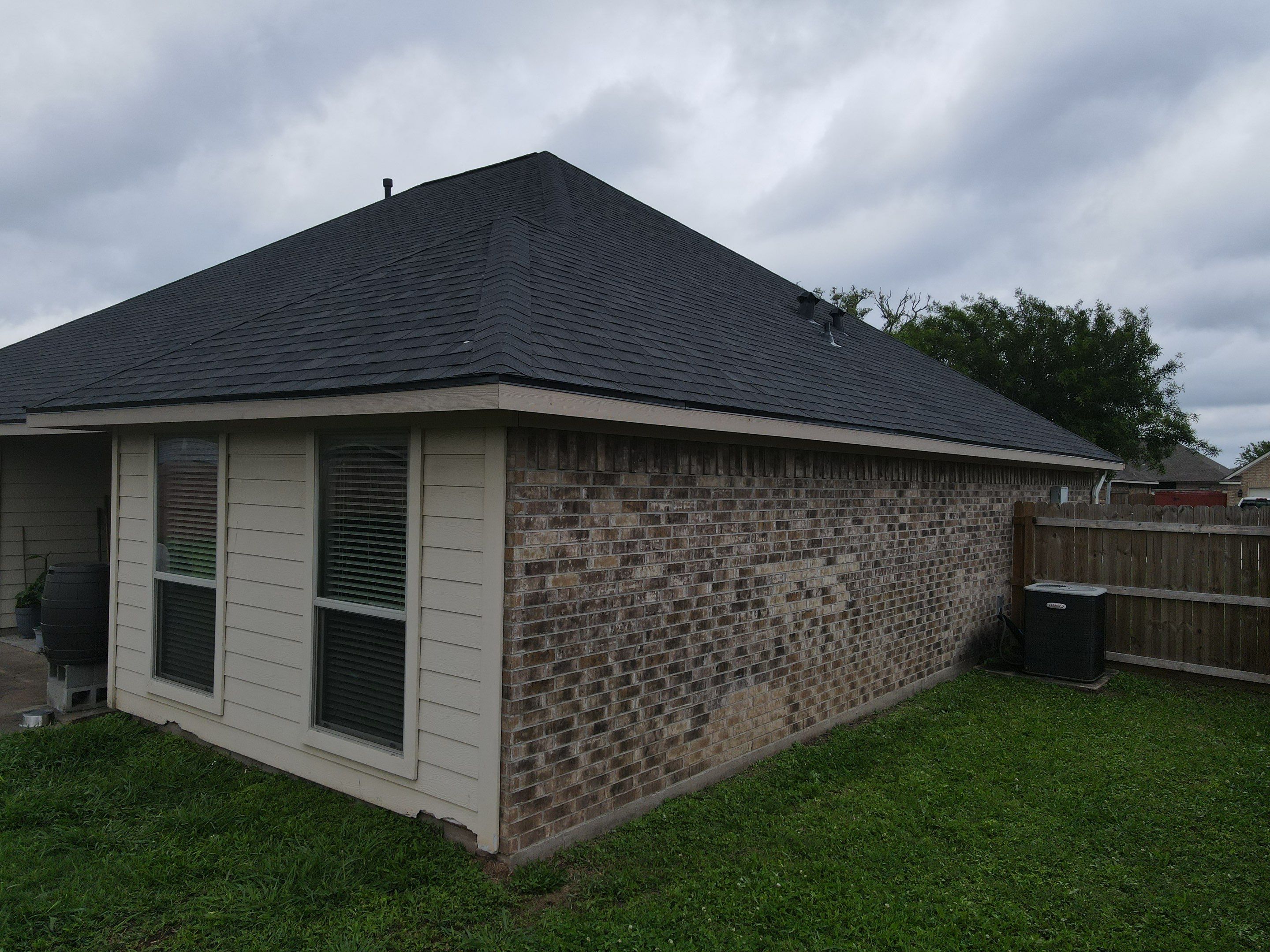Residential Roofing Installation using Owen's Corning Duration by Roof Concepts Construction