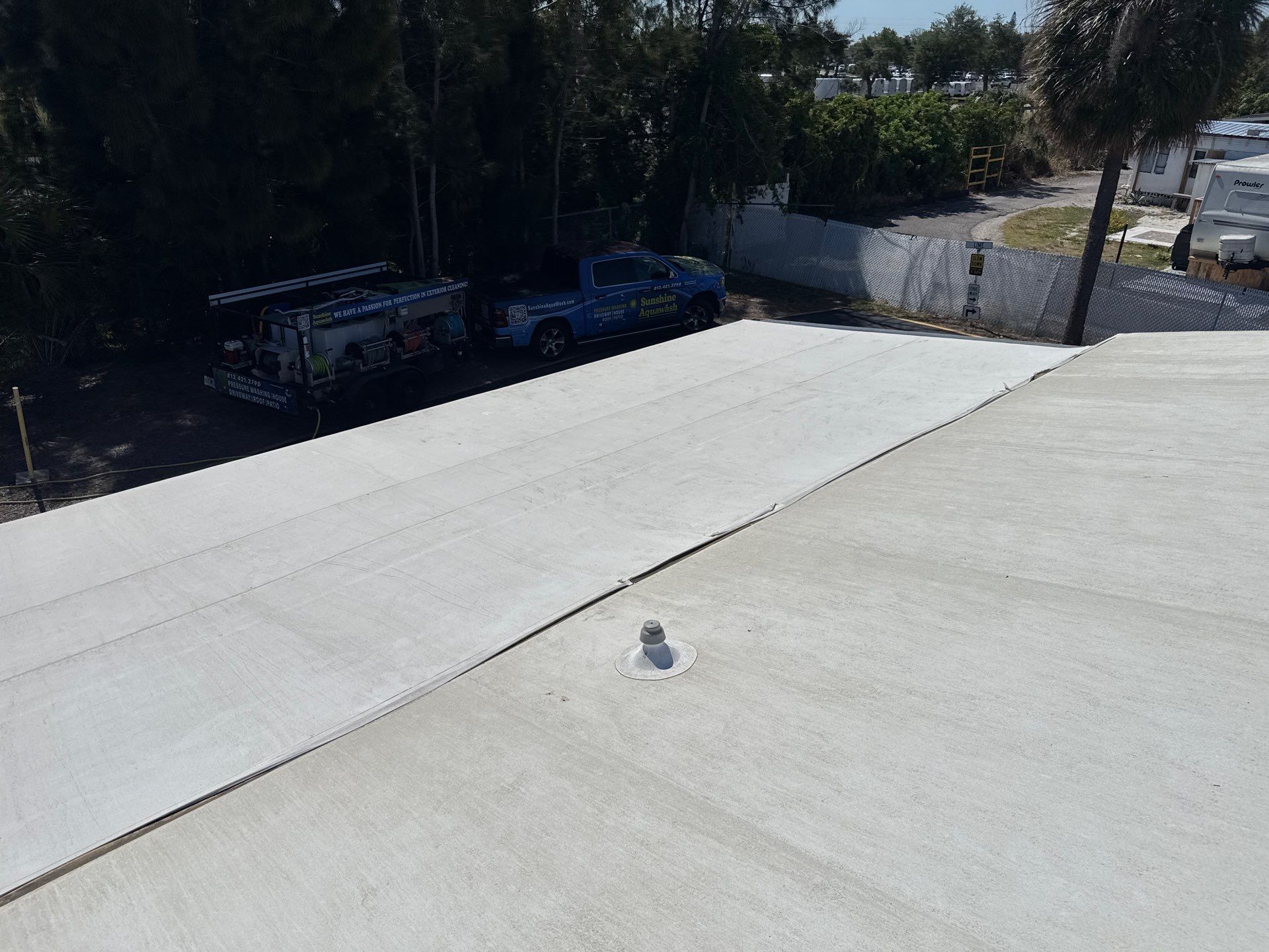 Mobile Home Soft Wash & TPO Roof Cleaning in Plaza Estates – Bradenton, FL by Sunshine AquaWash