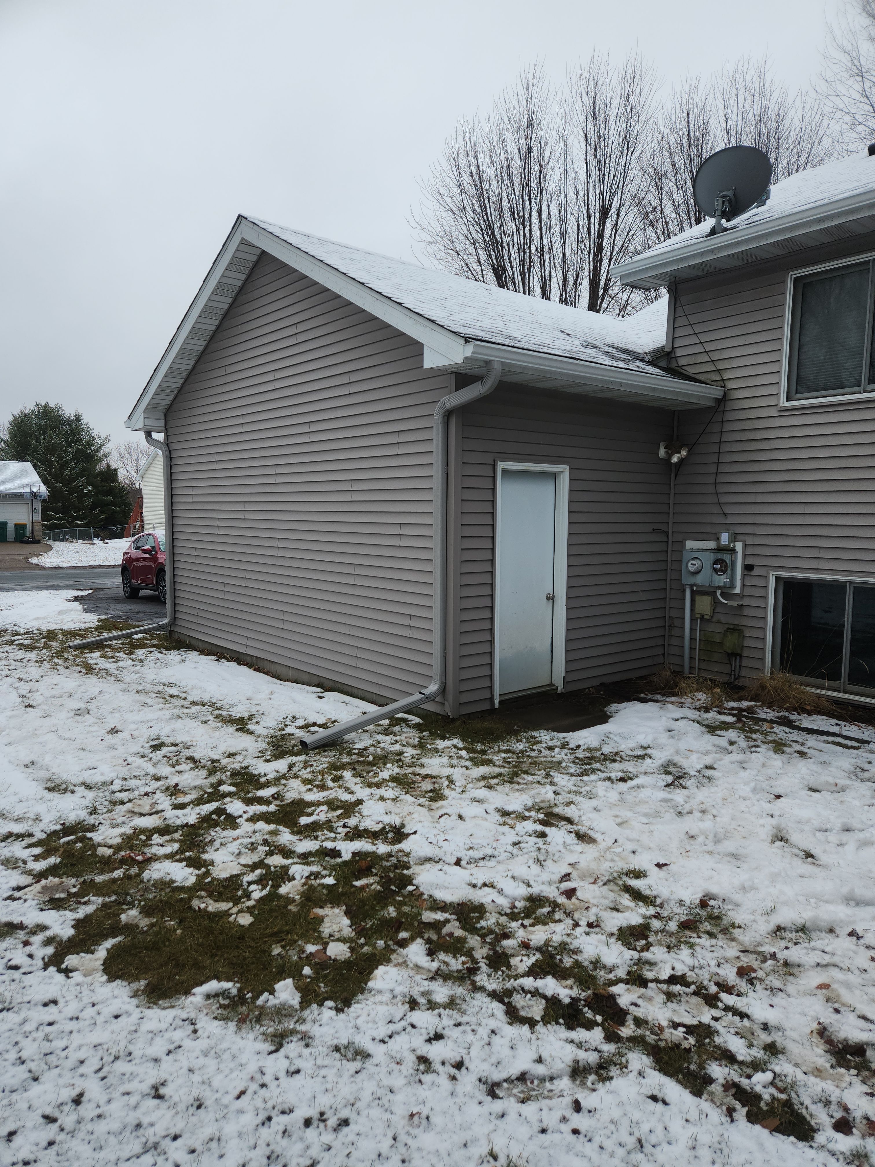 5" Gutters in Rockford by Next Level Seamless Gutters / Exteriors Inc.