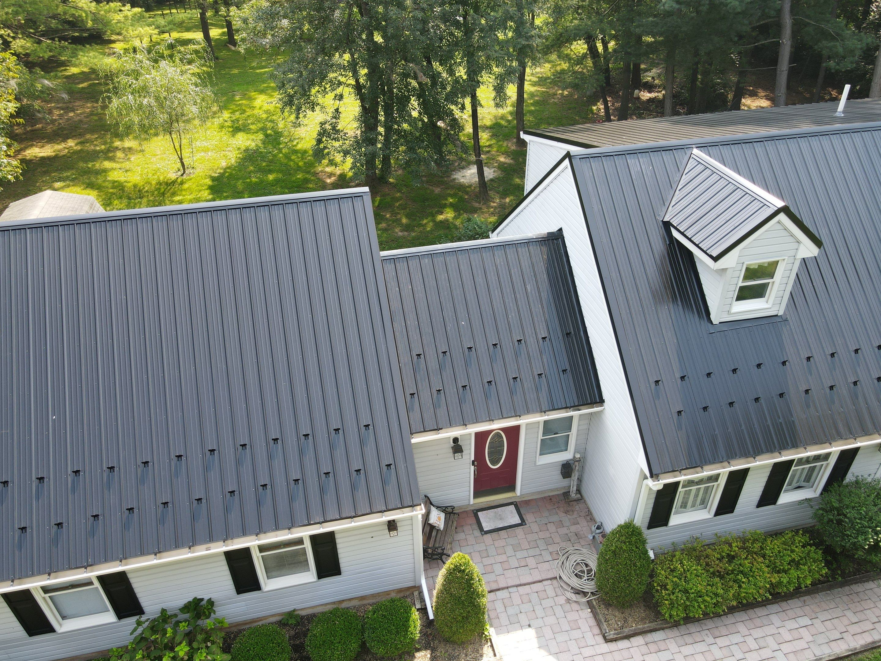 Everlast Azm Black  by Teflon Roofing