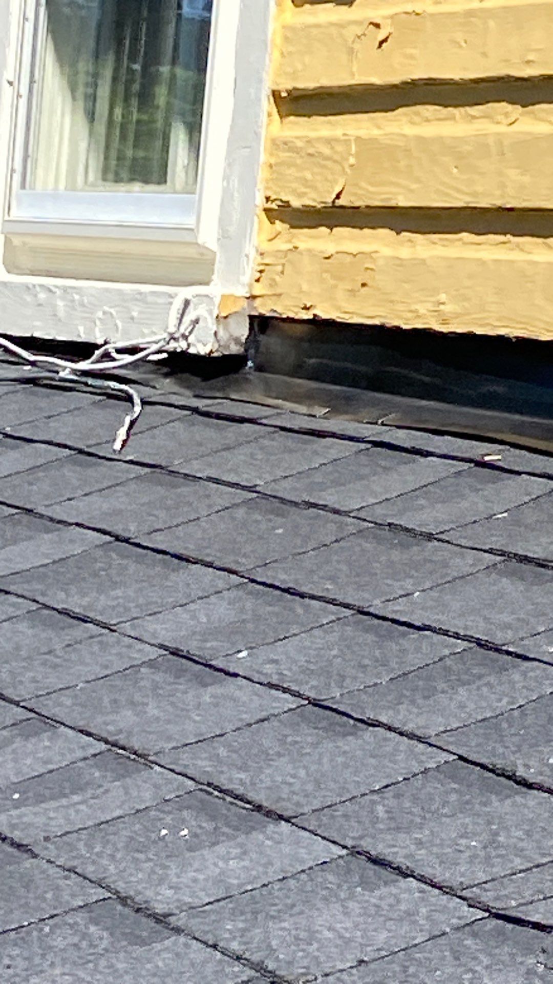 Arlington: CertainTeed Landmark Designer Shingles in Moire Black by RM Banning, Inc.