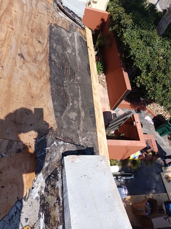 Island Tile Exorcist by Bayfront Roofing and Construction