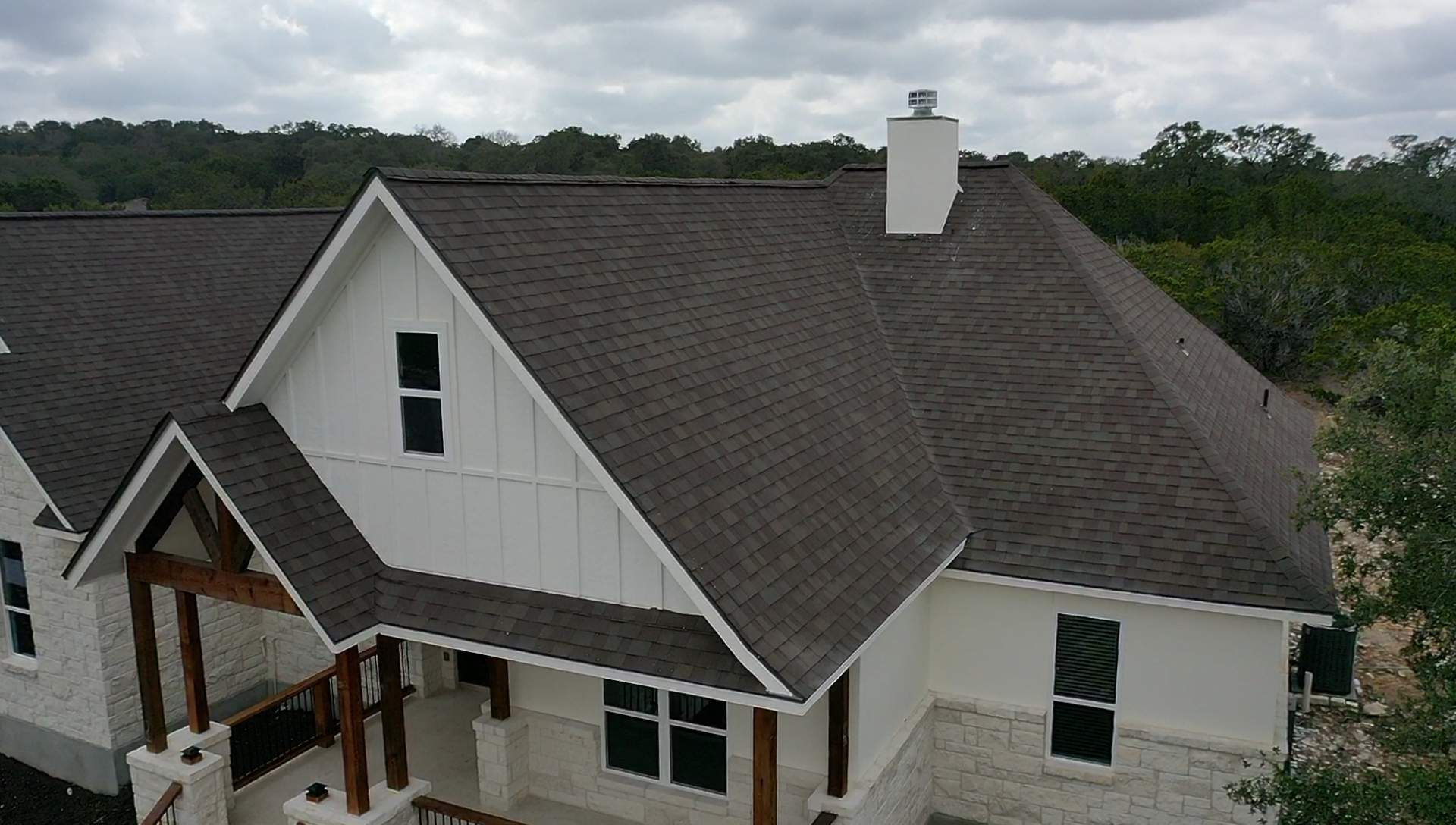 New Home Construction using Owens Corning 30 year Architectural Shingles by Premier Roofing and Contracting