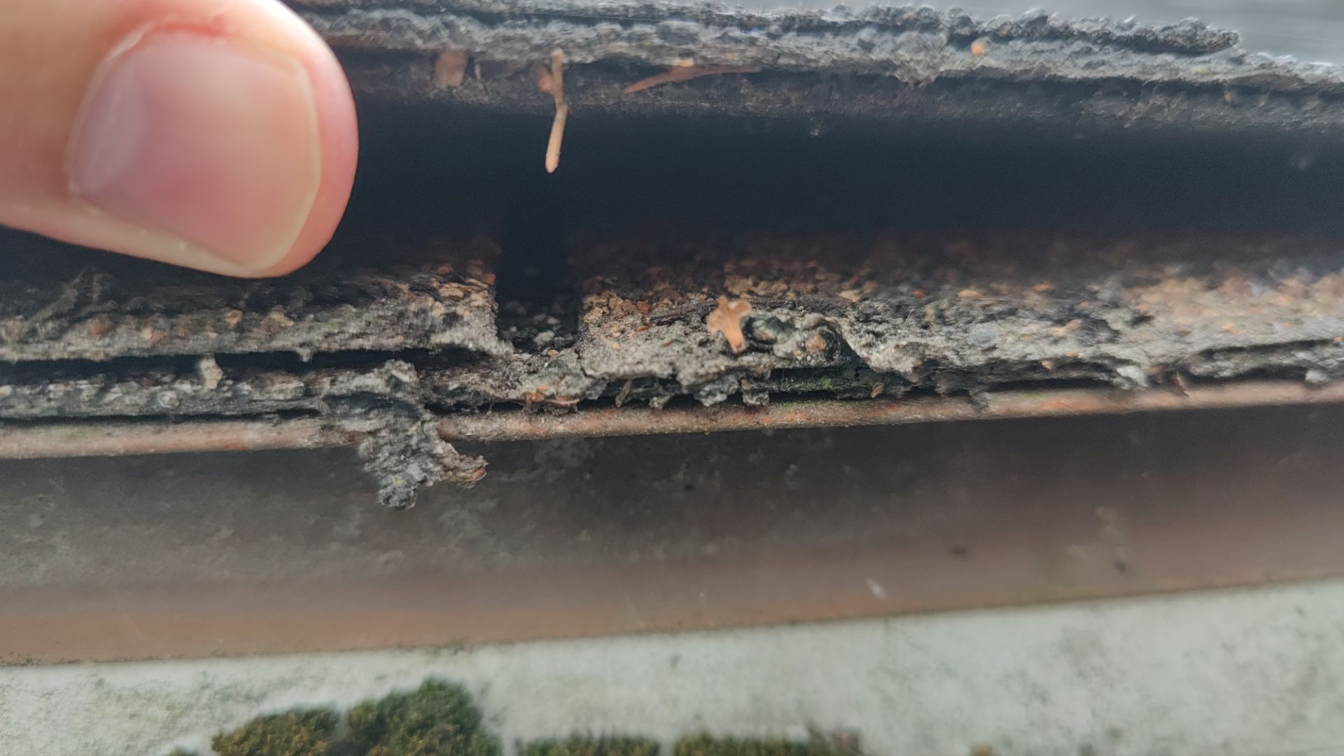 Roof Replacement using Owens Corning Onyx Black by 180 Contractors