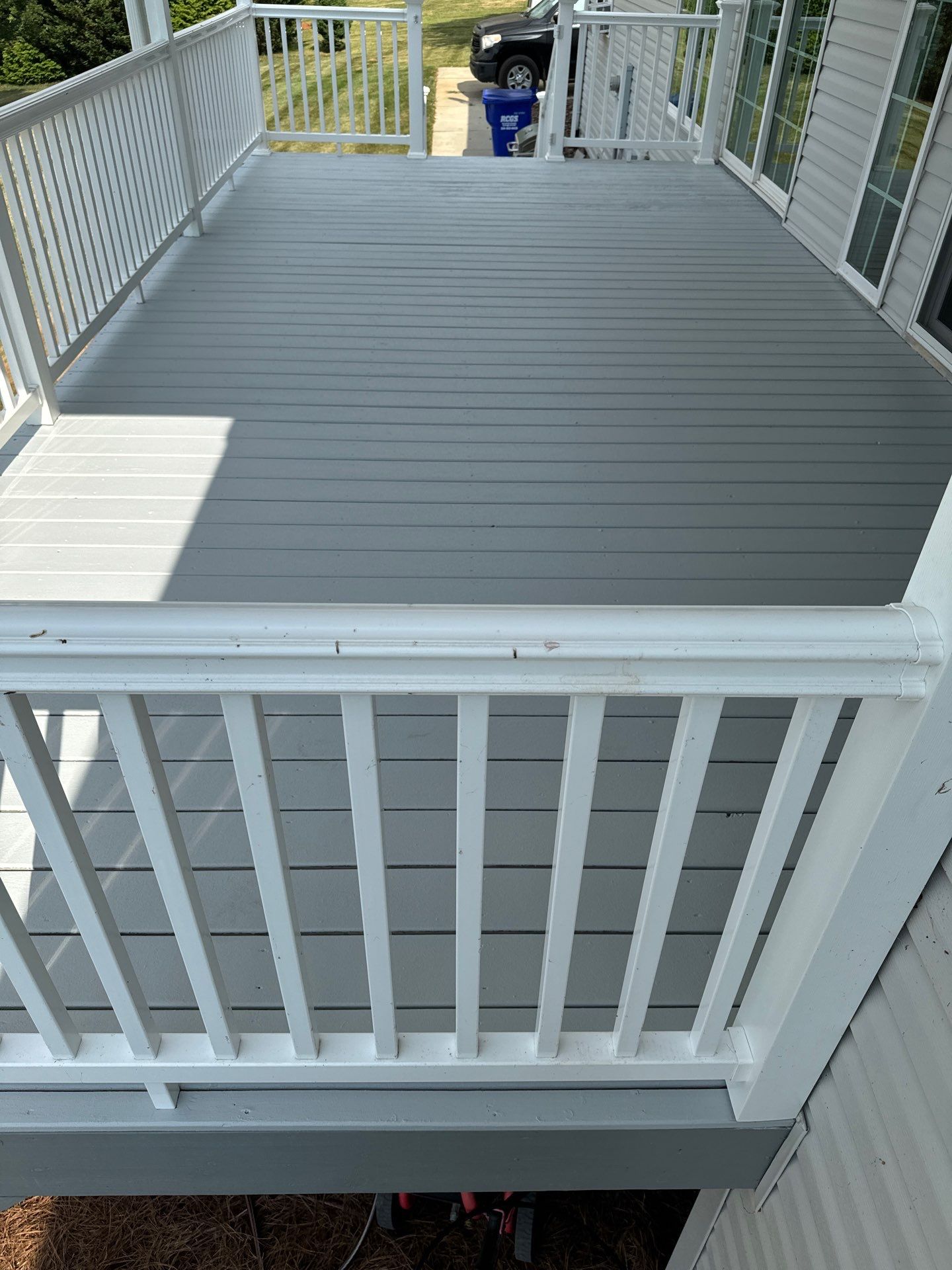 Coated Deck using AcryFin by DuraSeal