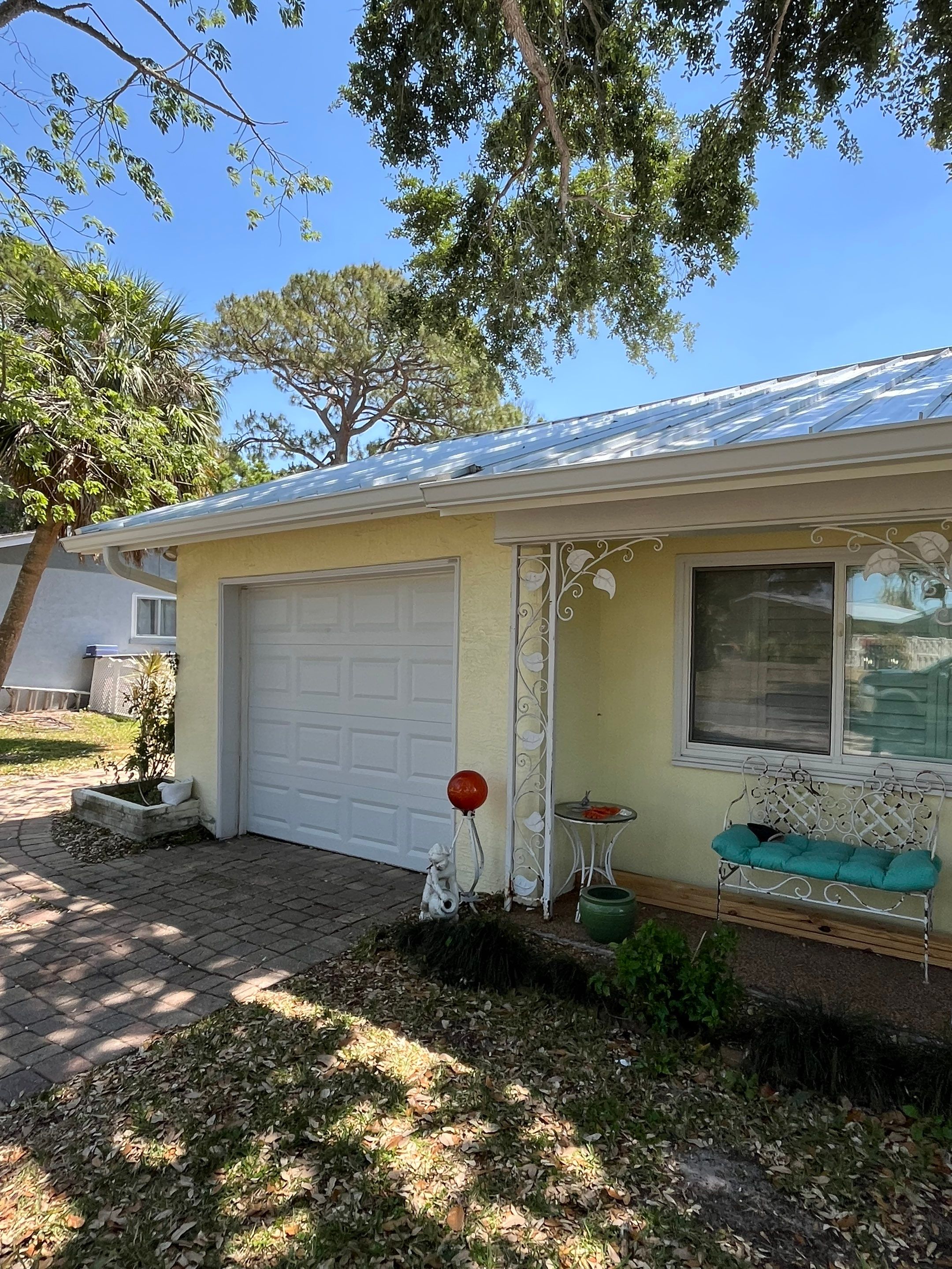 Soffit and Fascia Installation in Sarasota FL by Gutter Professors