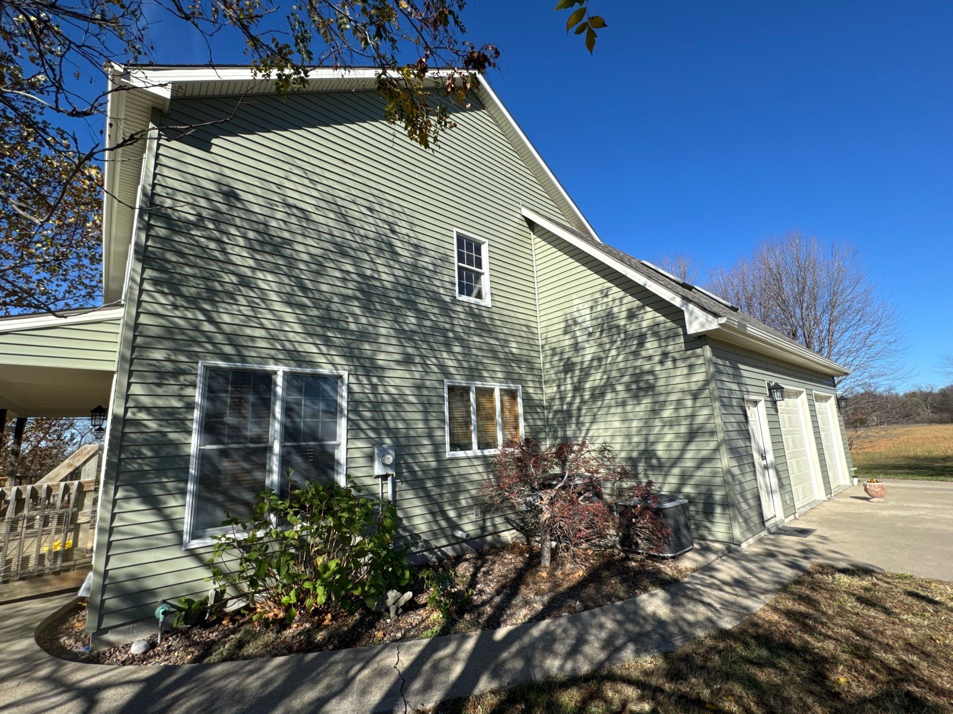 Comprehensive Residential Roof and Siding Replacement in Smithville Missouri by EEC Windows, Siding & Roofing