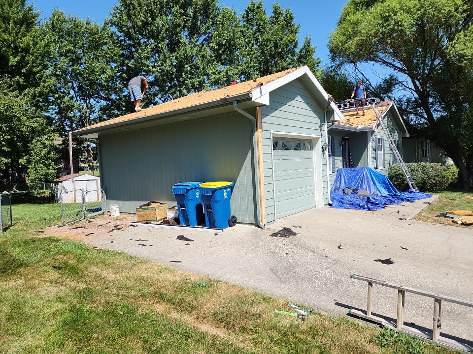 Residential Roofing Installation using IKO Dynasty by EEC Windows, Siding & Roofing
