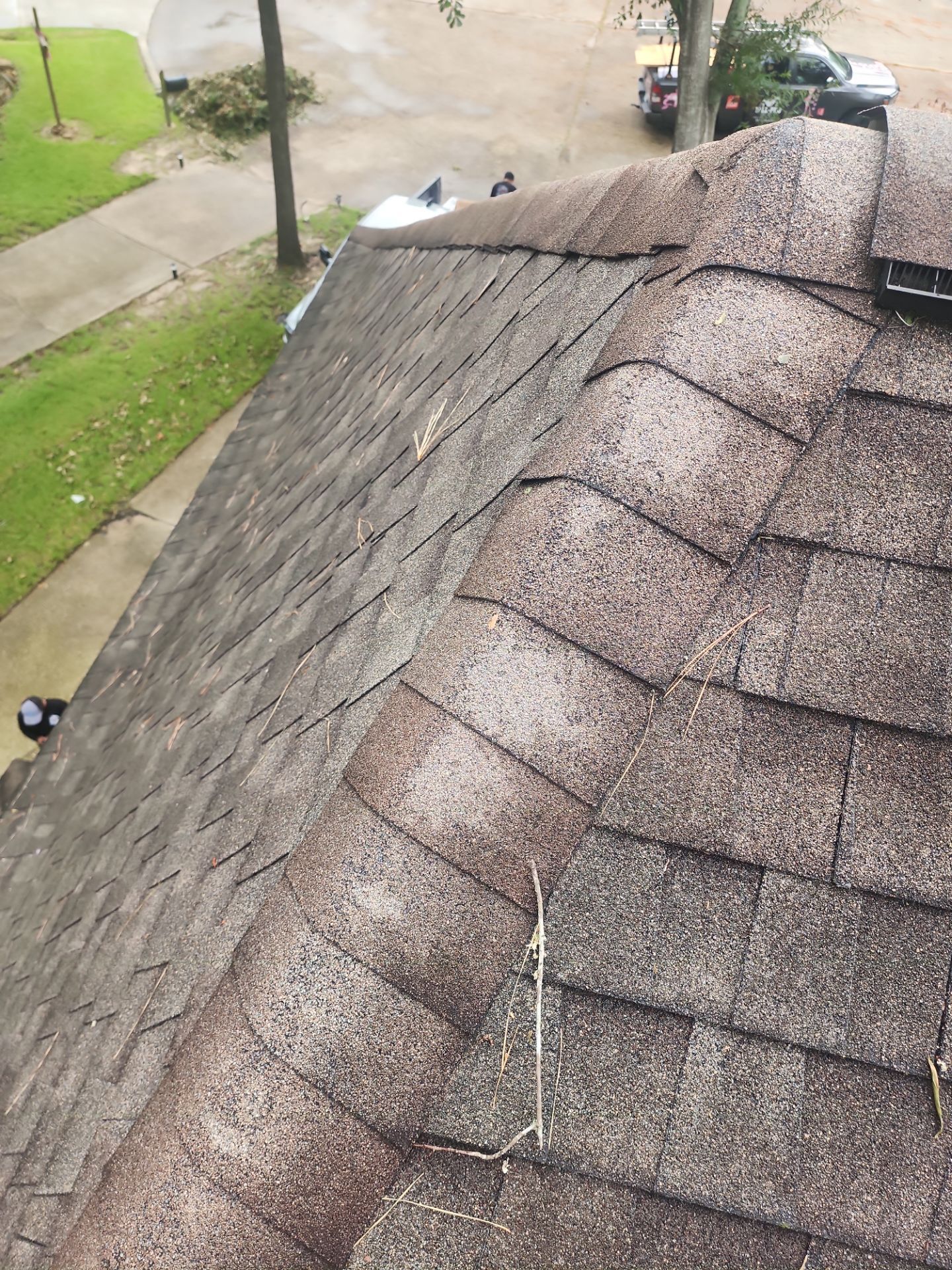 Hail Damage using Owen's Corning Duration (Lifetime) Shingles by Roof Repair Company