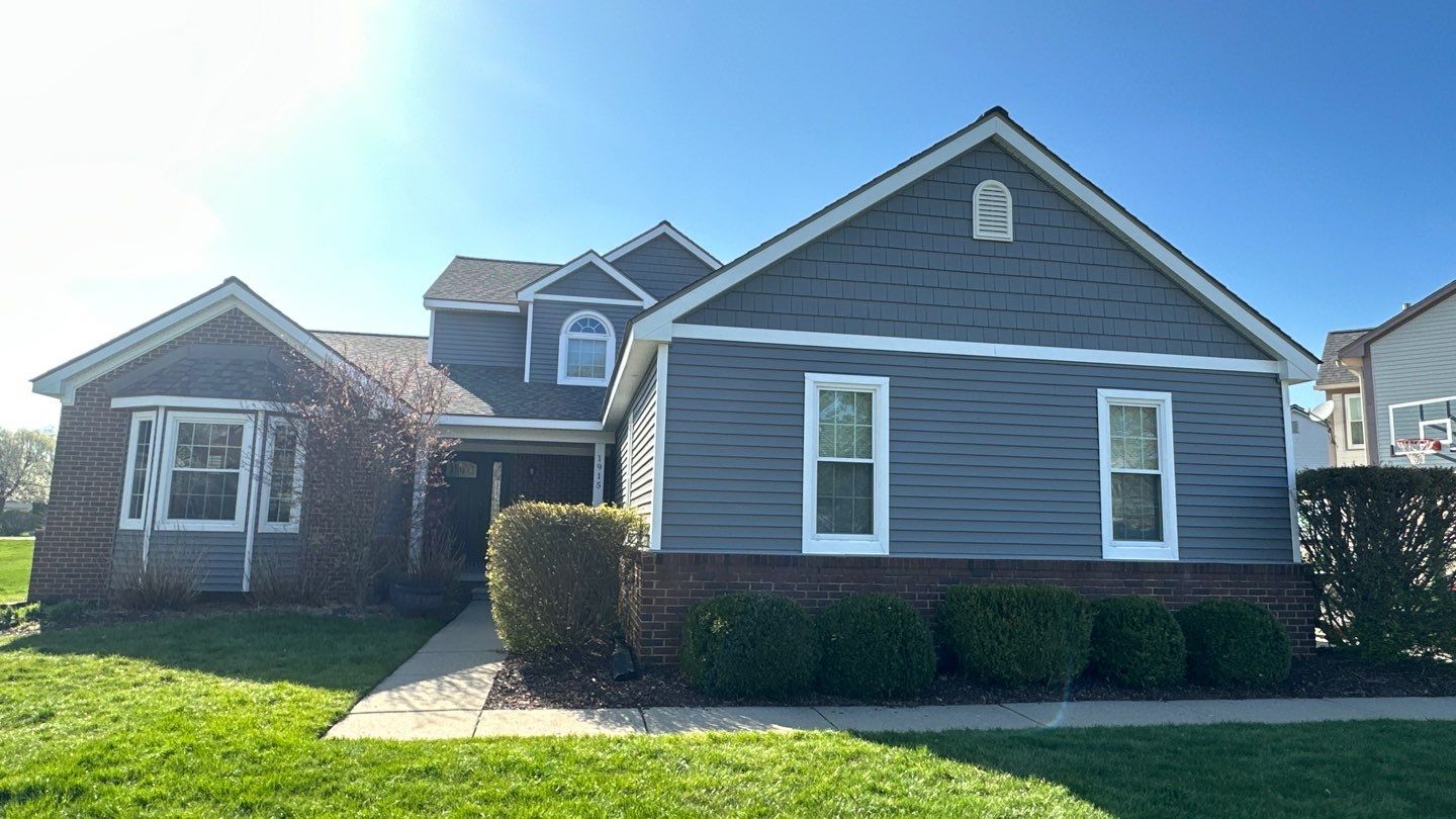 Siding Replacement using Certainteed Classic Restoration D4 by 180 Contractors