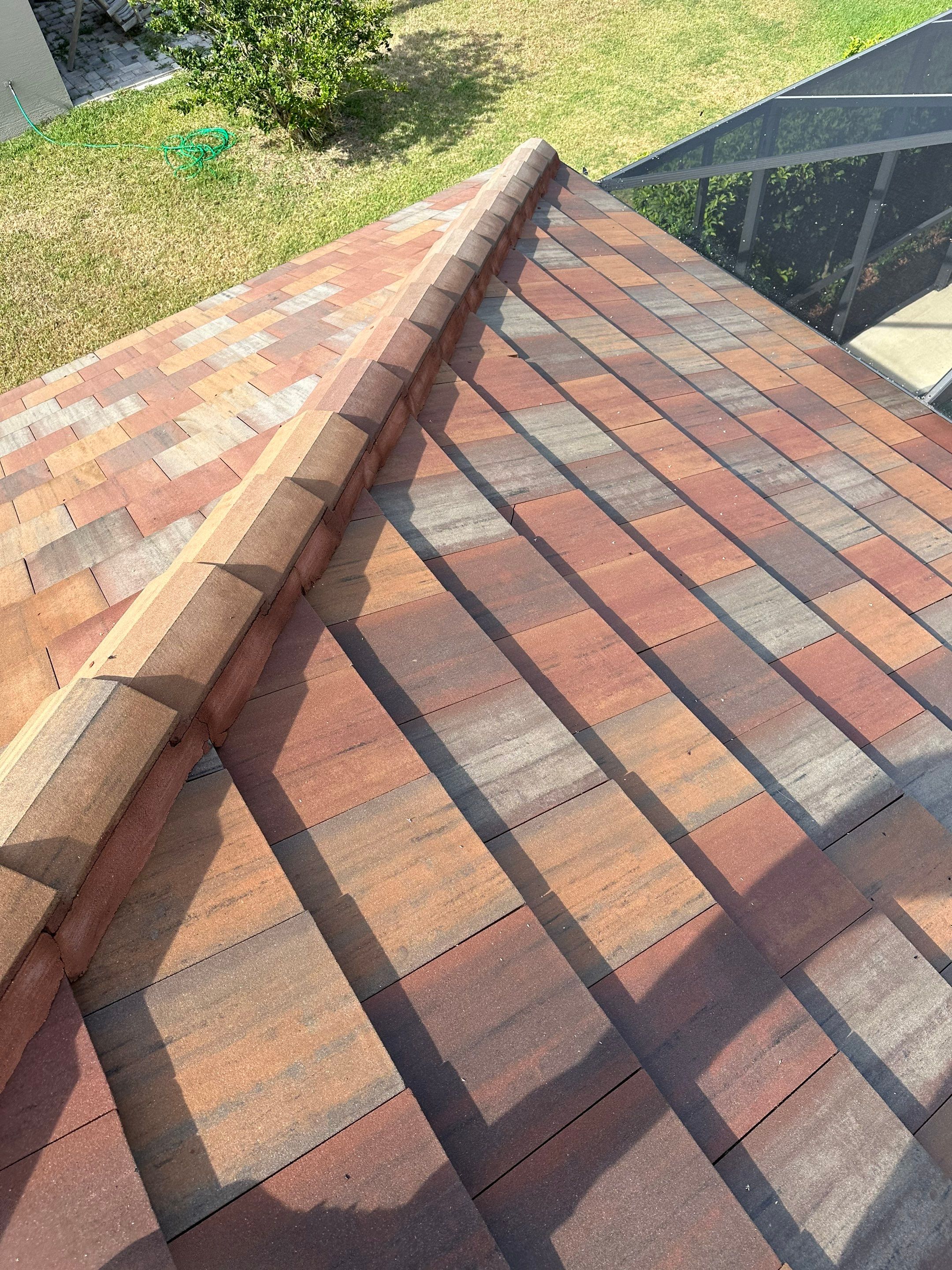🏡 Tile Roof Cleaning – Gamble Creek Estates, Parrish, FL by Sunshine AquaWash
