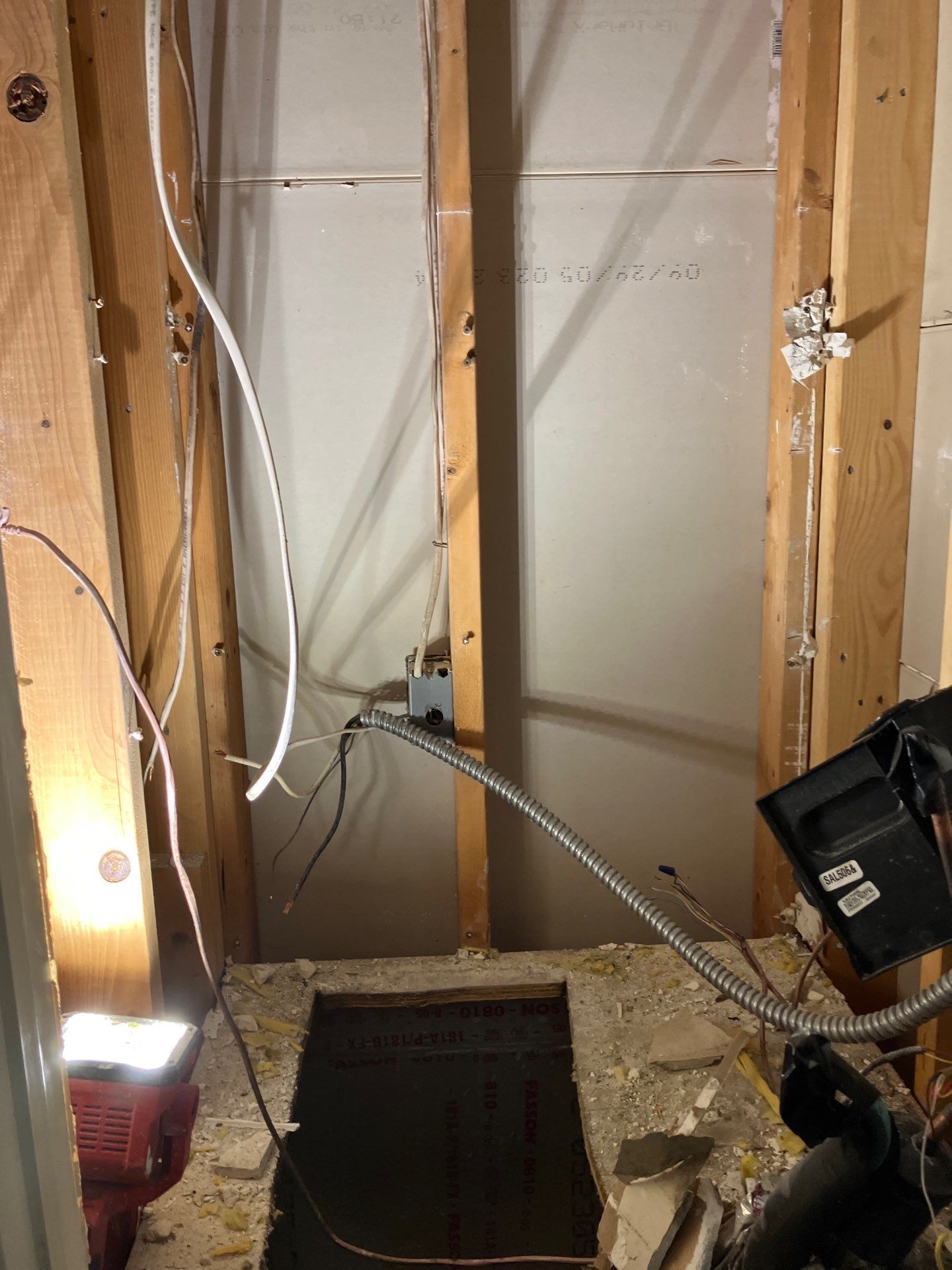 Holmes Beach AC Mold Deep Cleaning by Ampm Restoration Services 