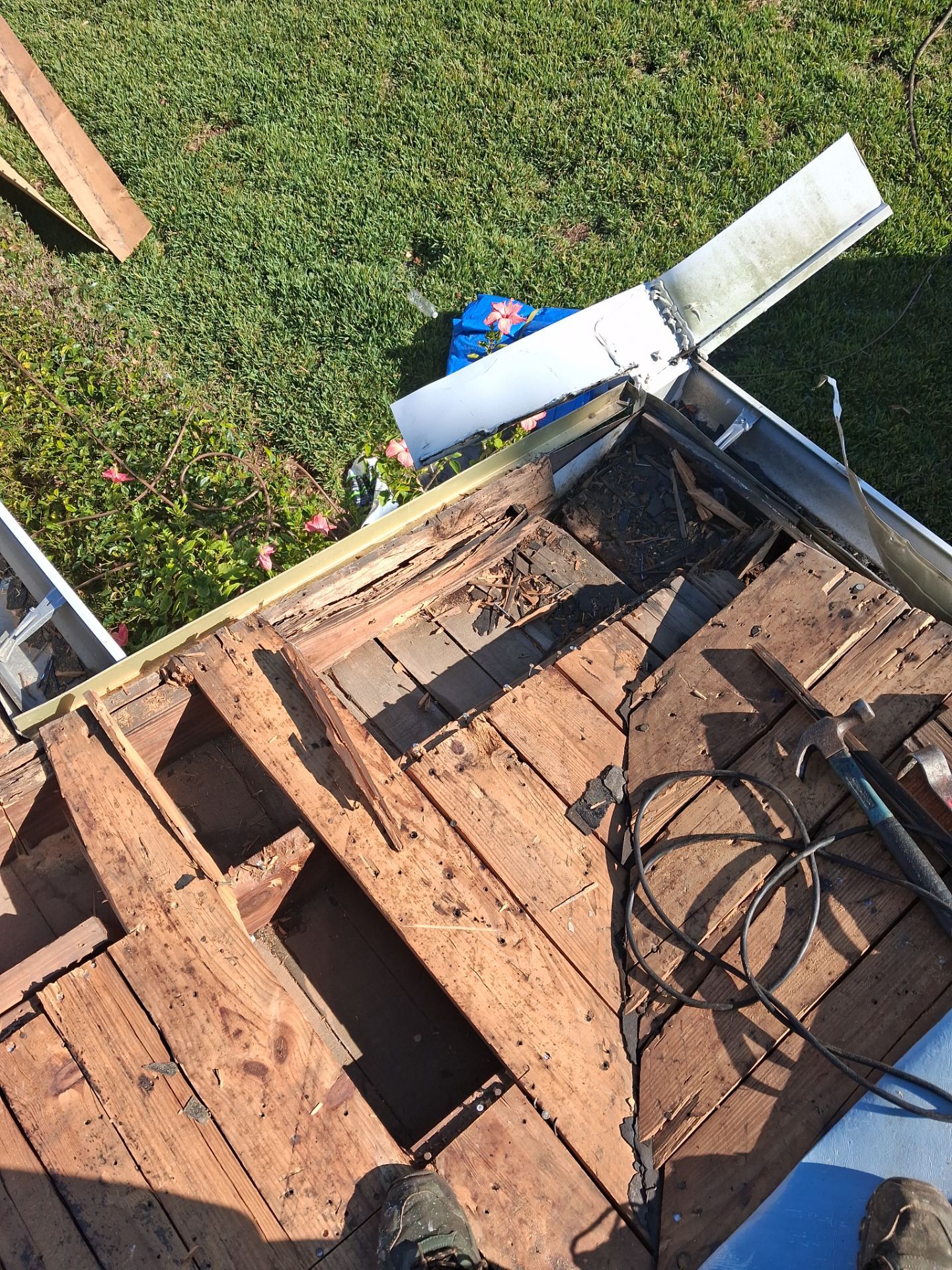 Project in St. Petersburg 33703 by Mitchell Roofing Company LLC