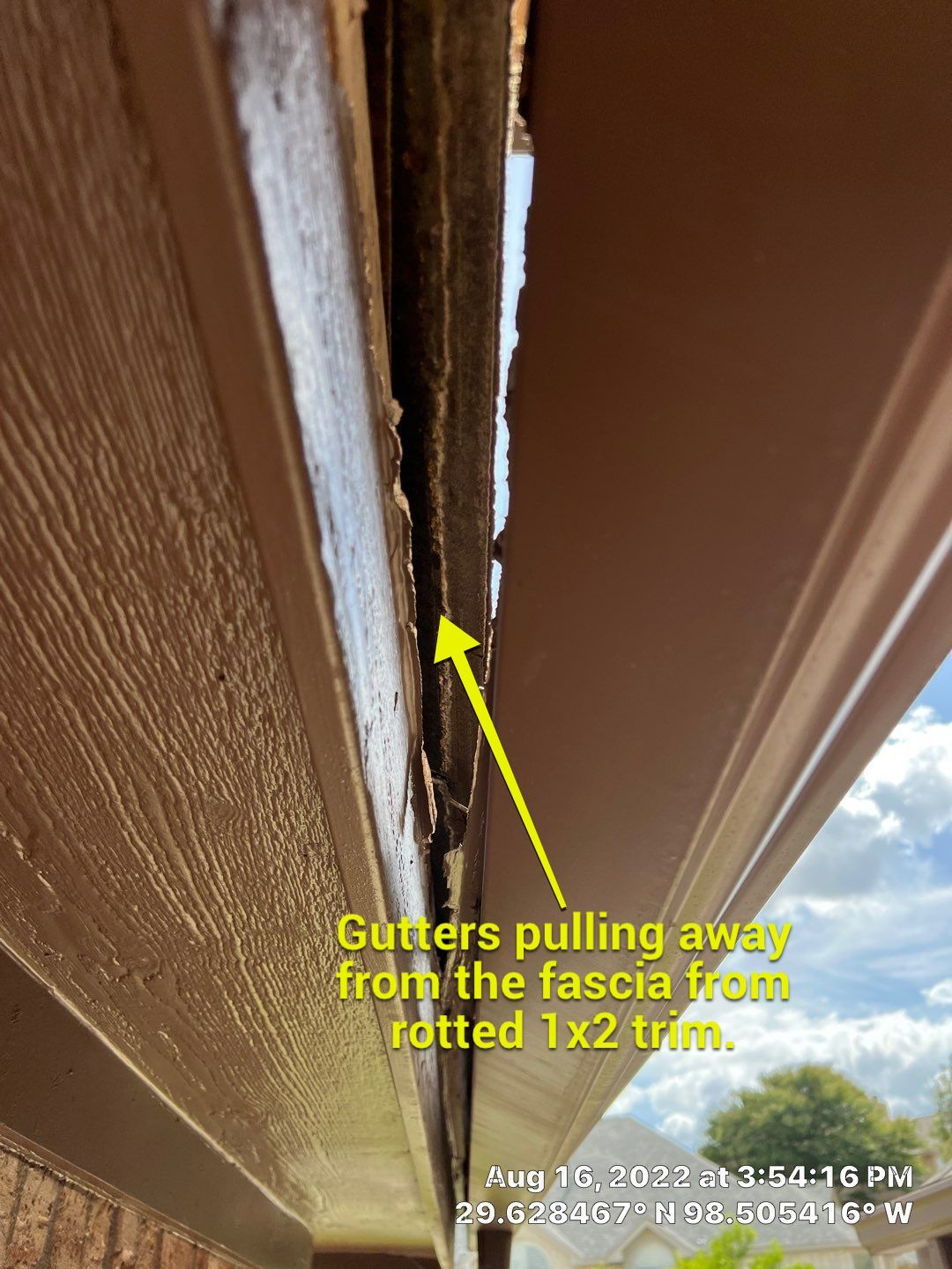 Residential Roof Replacement using Pinnacle Pristine 30 Year Laminate Shingles by Premier Roofing and Contracting