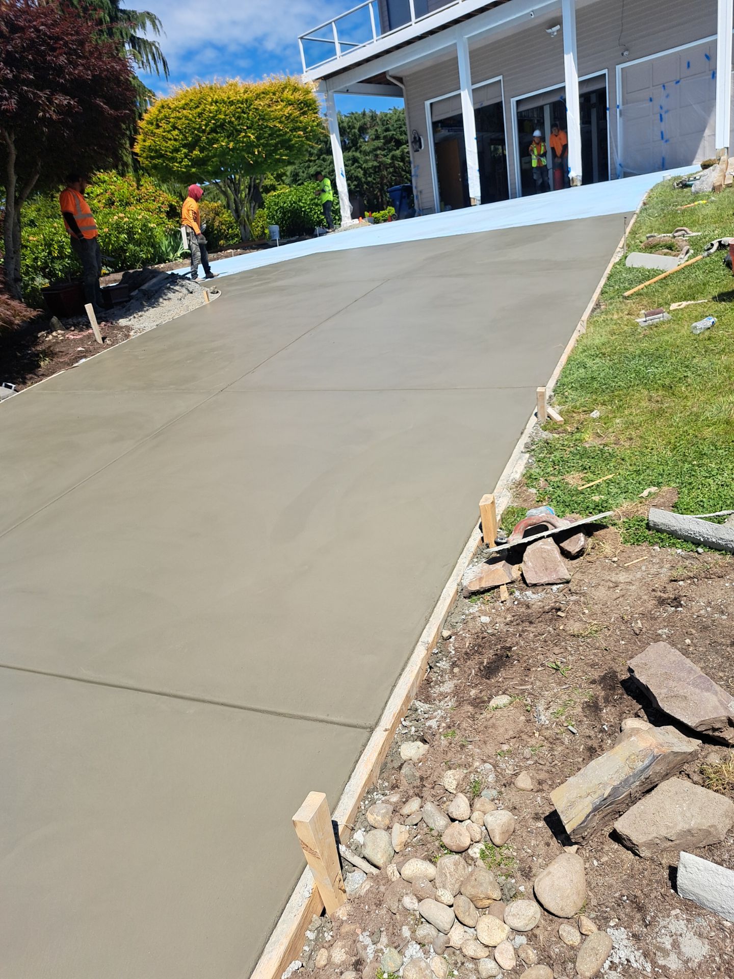 Concrete Driveway Repair | Edmonds  by Jireh Asphalt & Concrete Inc 