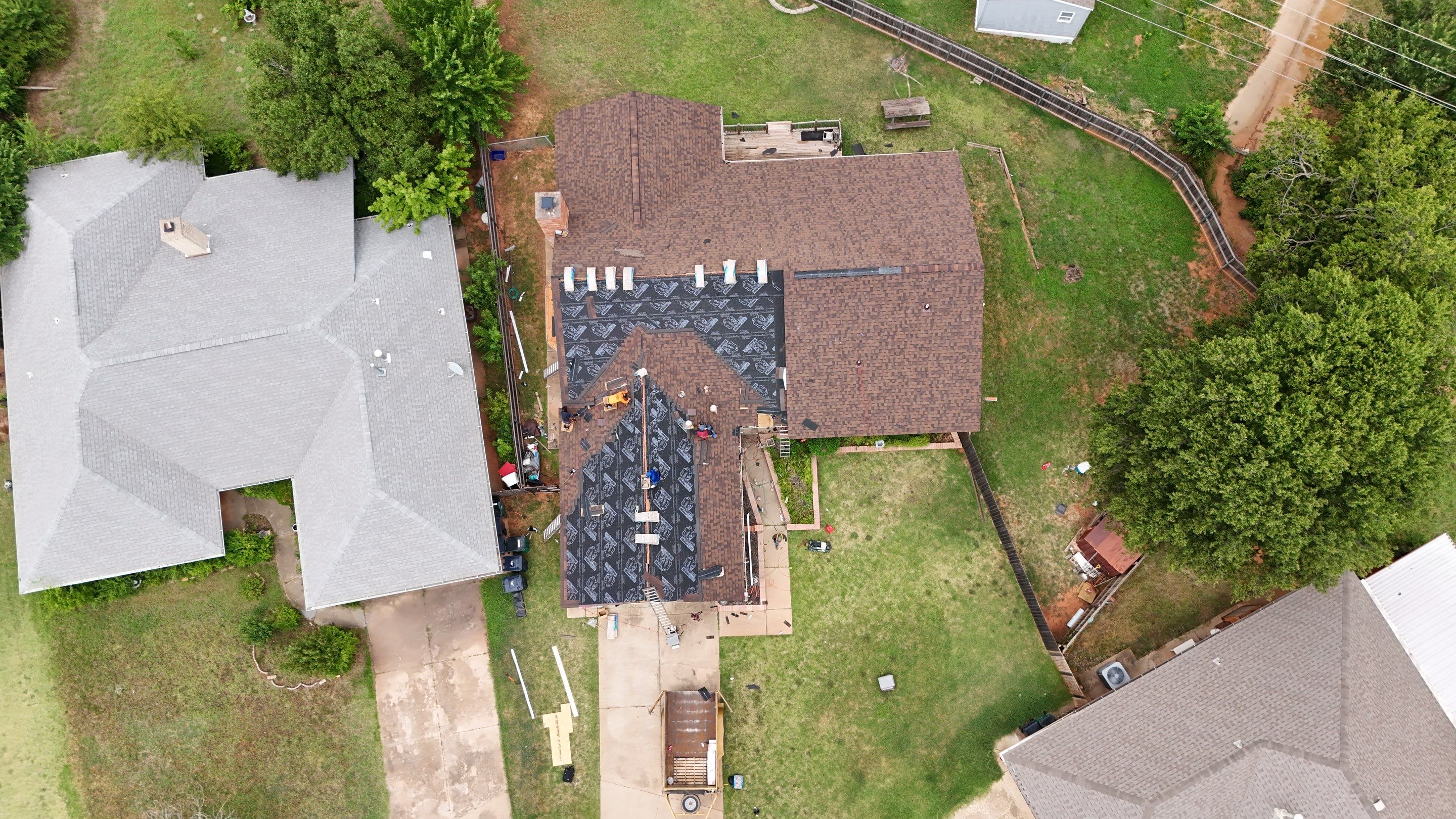 Roof Installation using Certainteed Landmark by Castillo Roofing