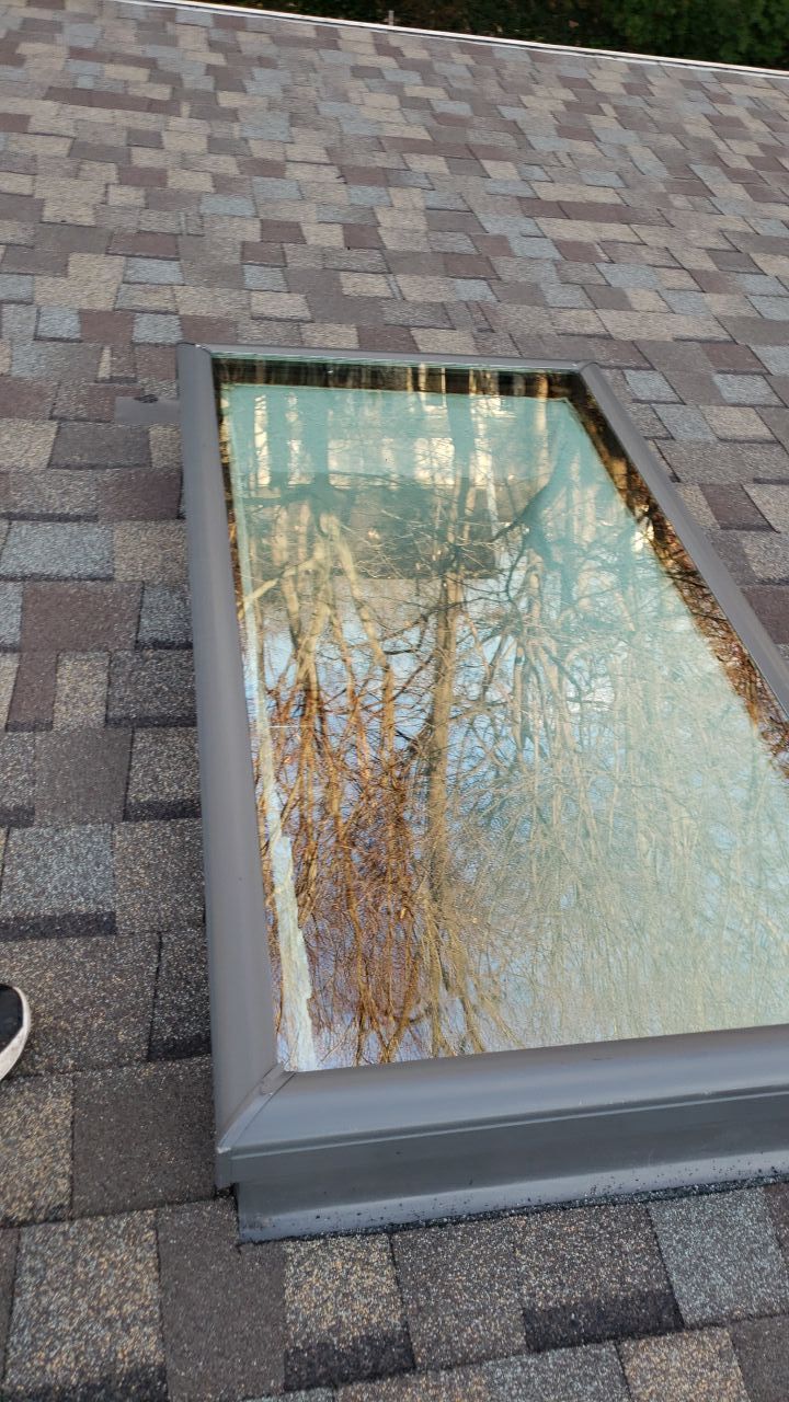 Fairfax Station: CertainTeed Landmark Pro Designer Shingles in Max Def Weathered Wood by RM Banning, Inc.