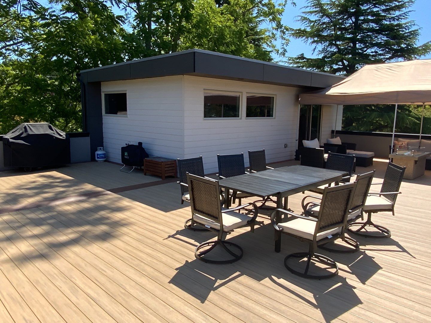North Admiral Rooftop by Alki deck builders 