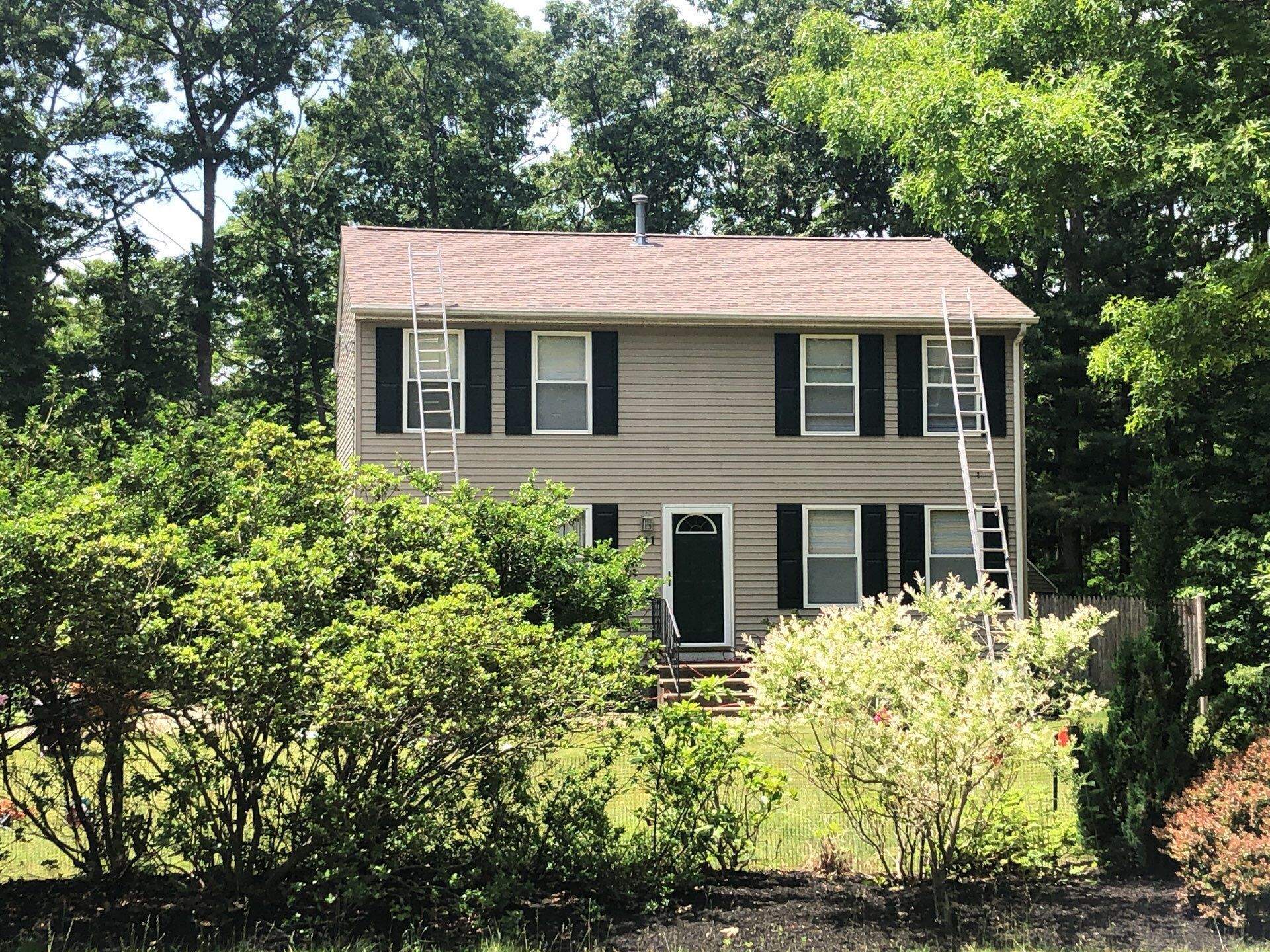 Heather Blend Roofs by Pinnacle Roofing & Skylights