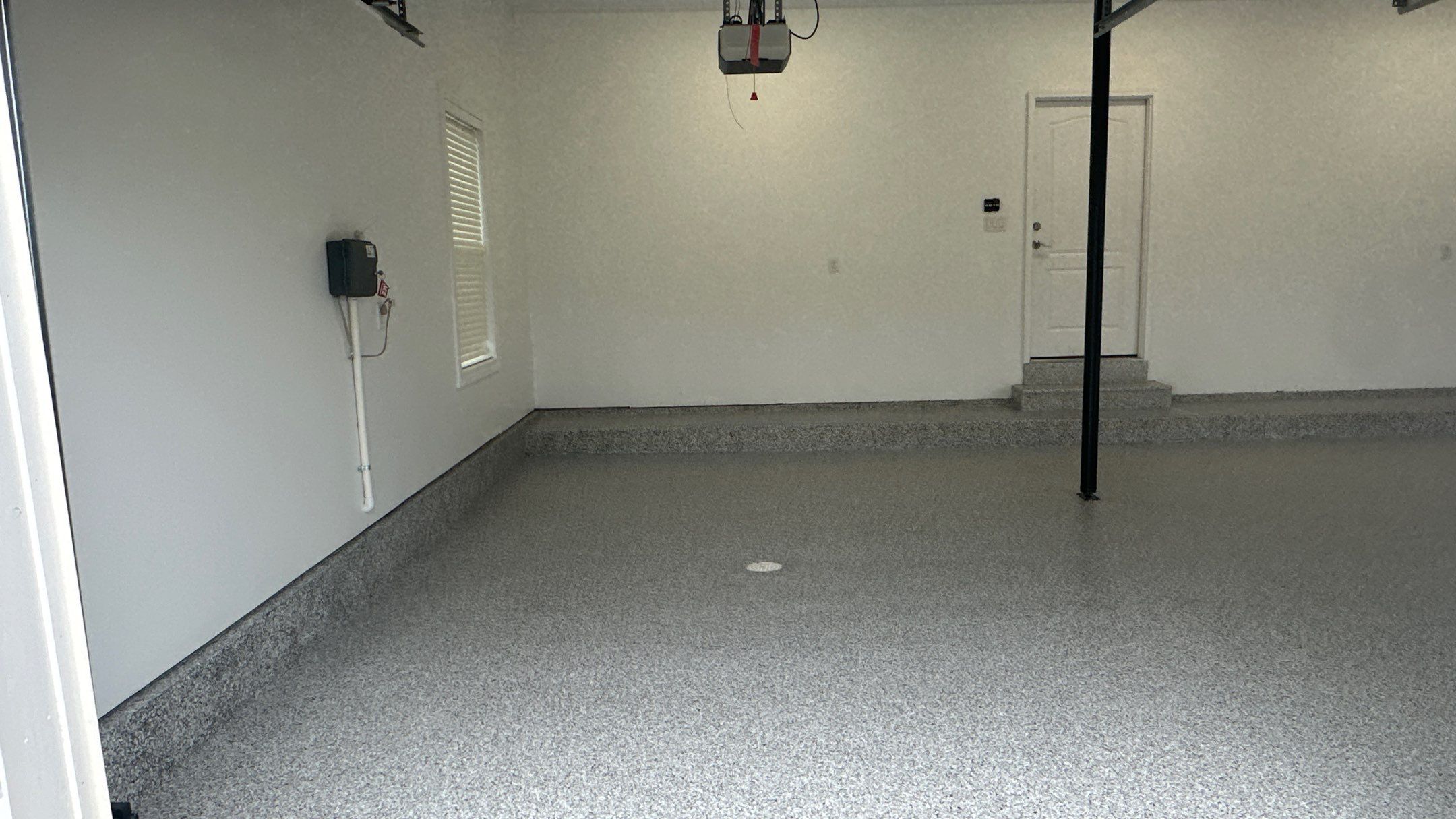 Richard W made the choice of Coyote flake on his new Banner Garage Floor by Banner Garage