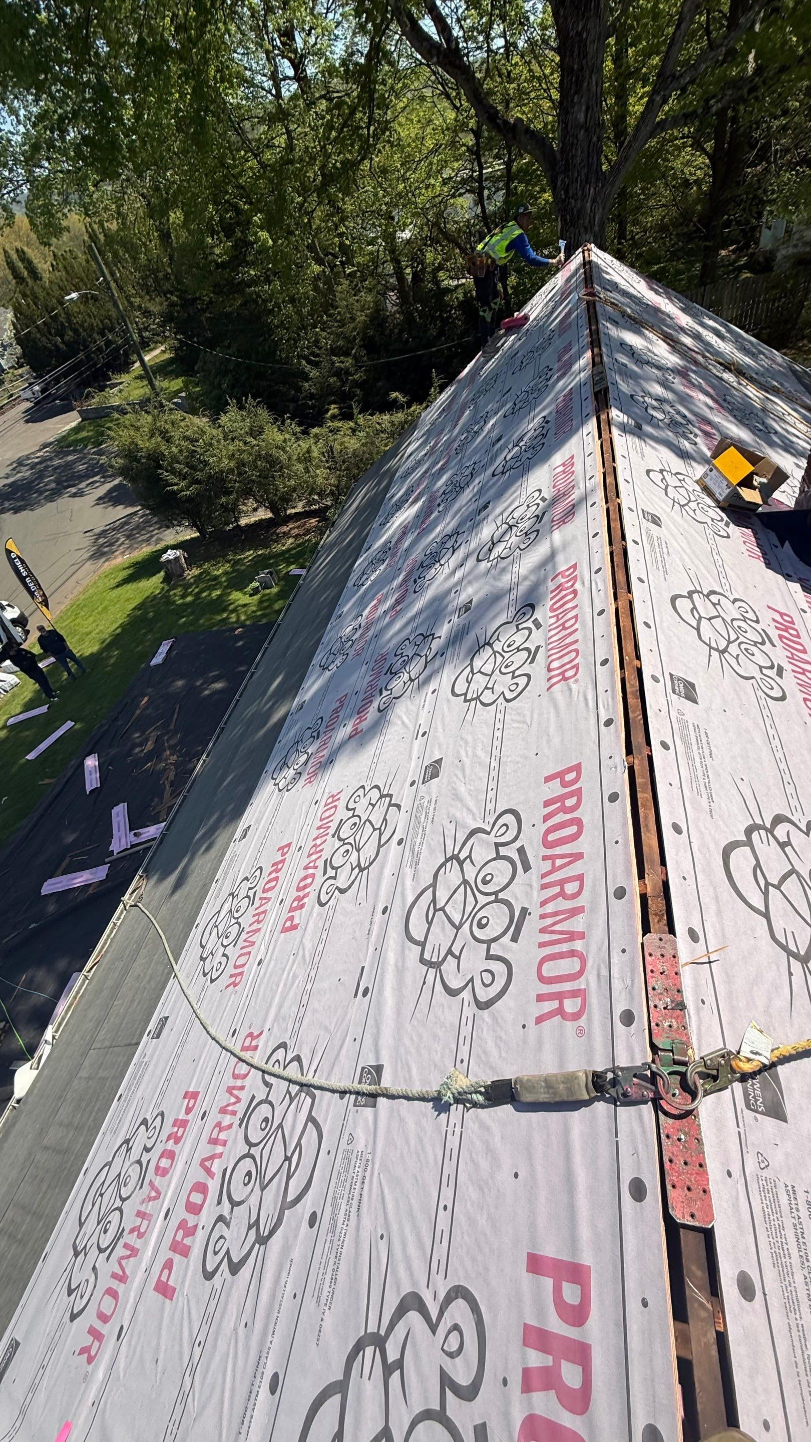 Owens Corning Duration: Estate Gray in Mreiden, Connecticut by Golden Shield Roofing
