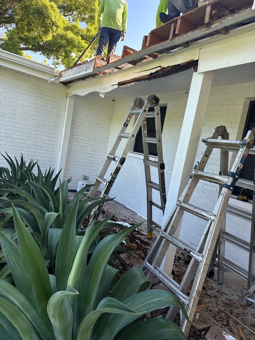 Project in St. Petersburg 33702 by Mitchell Roofing Company LLC 