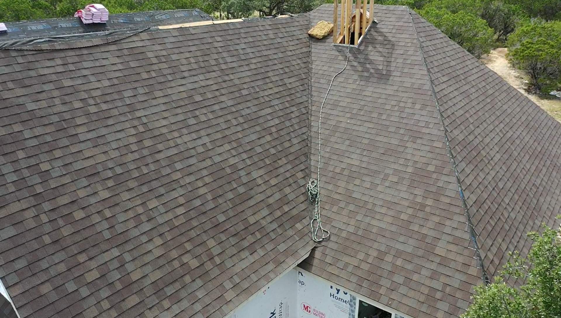 New Home Construction using Owens Corning 30 year Architectural Shingles by Premier Roofing and Contracting