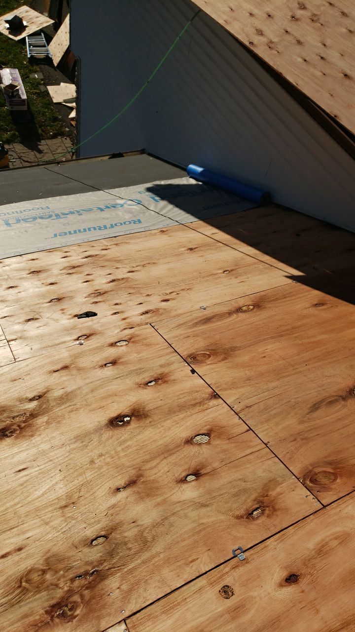 Springfield: CertainTeed Landmark Designer Shingles in Burnt Sienna by RM Banning, Inc.