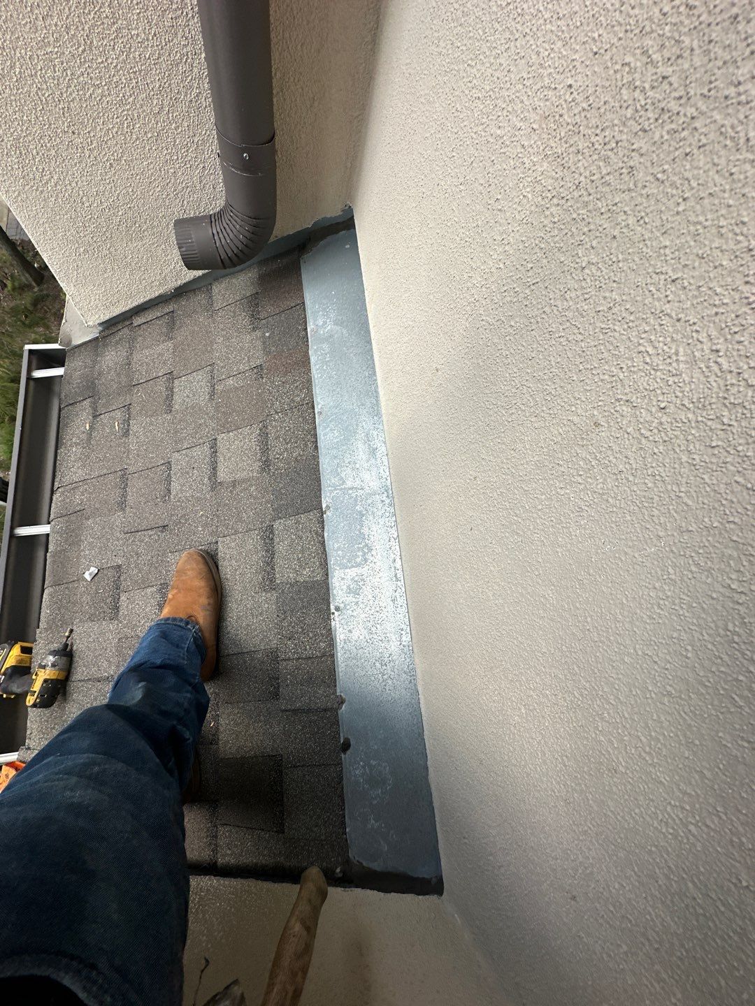 Hail Damage using Owen's Corning Duration (Lifetime) Shingles by Roof Repair Company