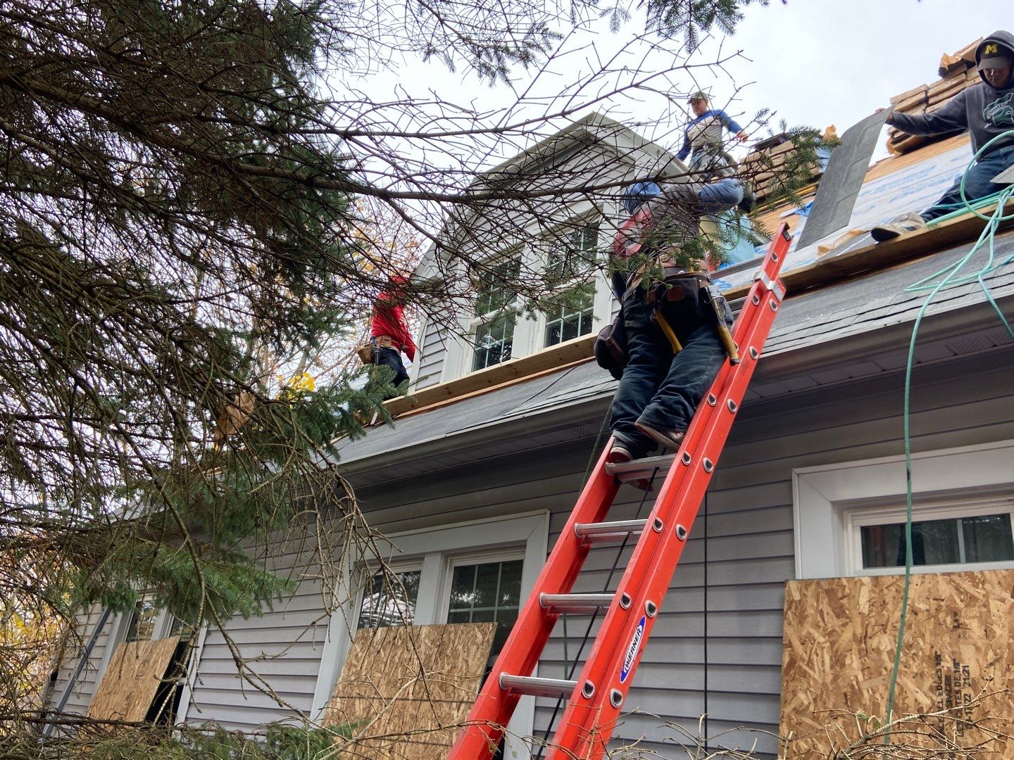Roof Replacement using CertainTeed Landmark by 180 Contractors