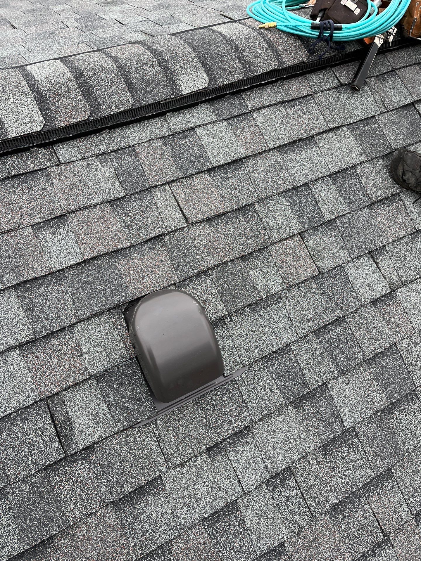 Alexandria Certainteed Landmark Roof in Colonial Slate by RM Banning, Inc.
