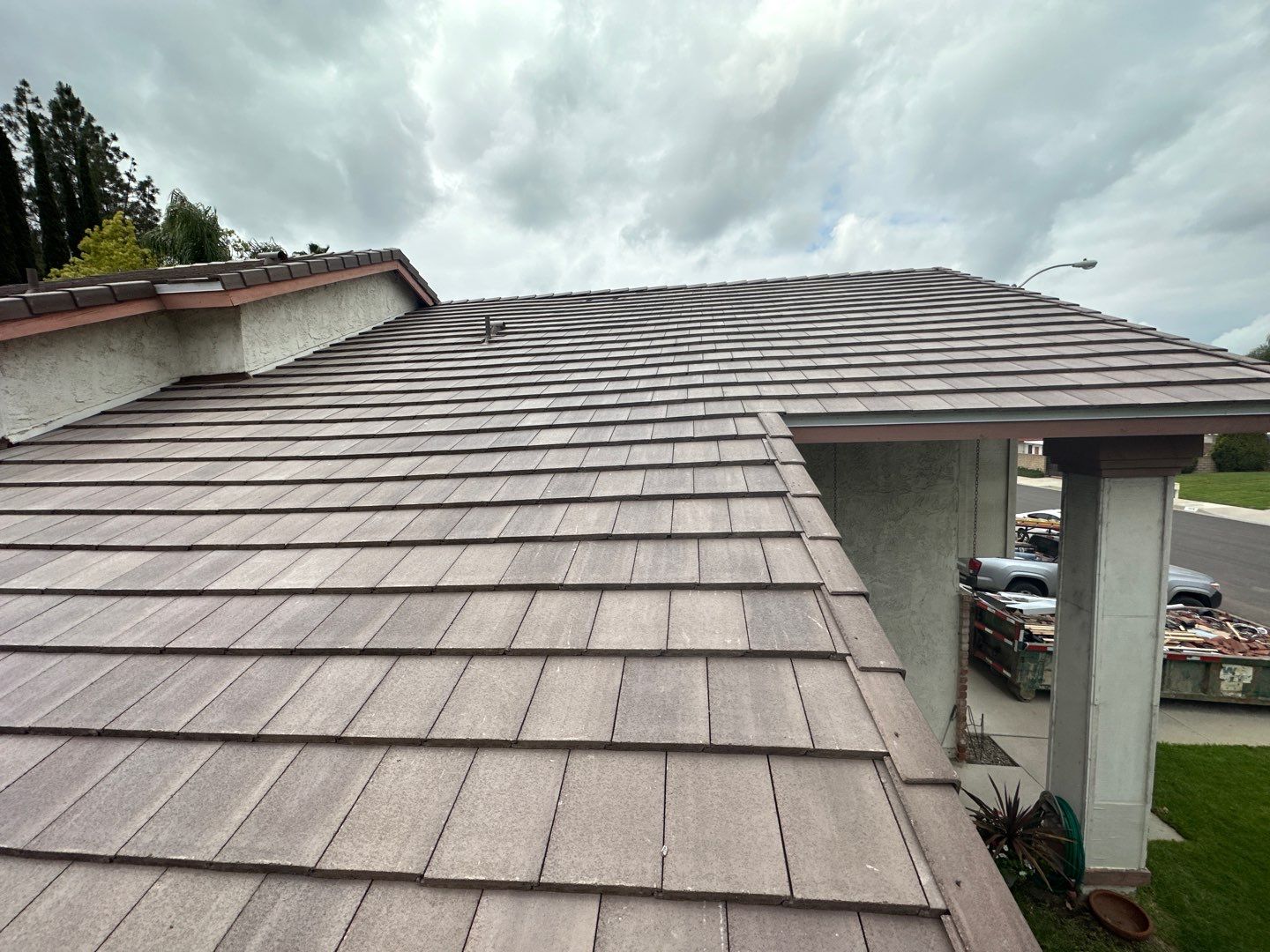 Light Gray Blend Tile by Reimagine Roofing