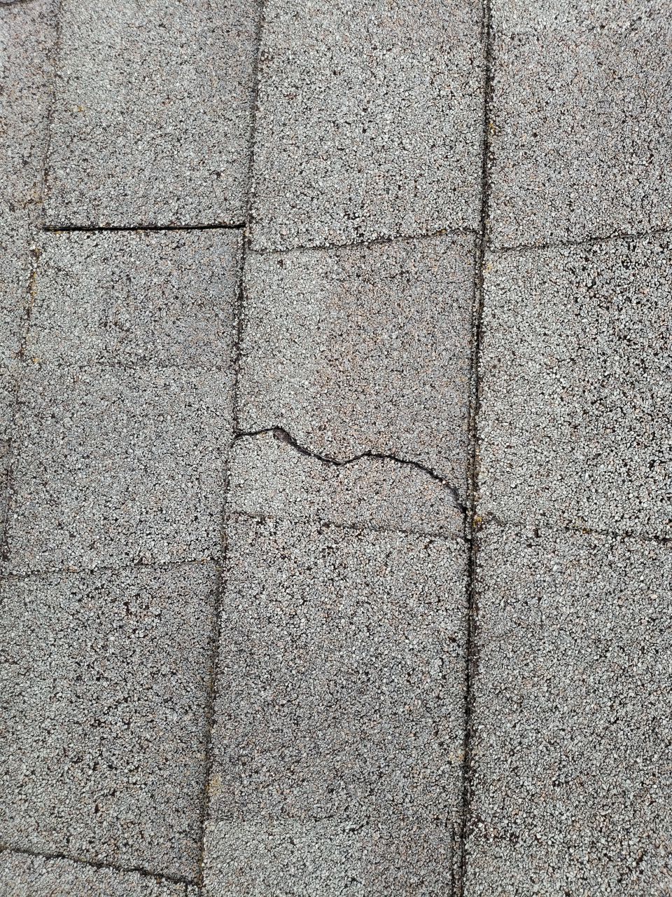 Eden Prairie, MN – Roof Replacement on Steep and High Roof by First Impressions Exteriors