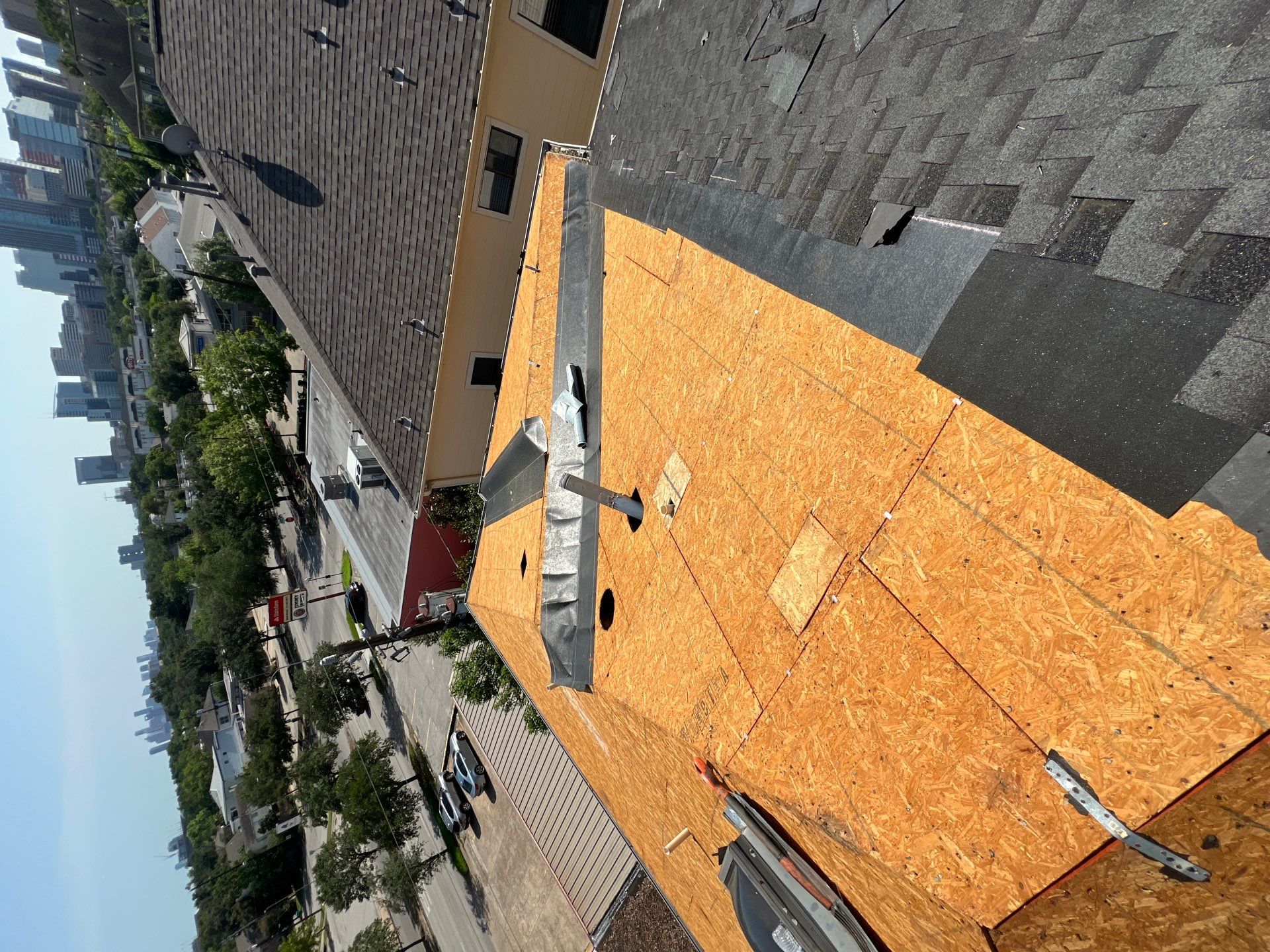 Residential Roofing Installation using Owen's Corning Duration (Lifetime) Shingles by Roof Repair Company