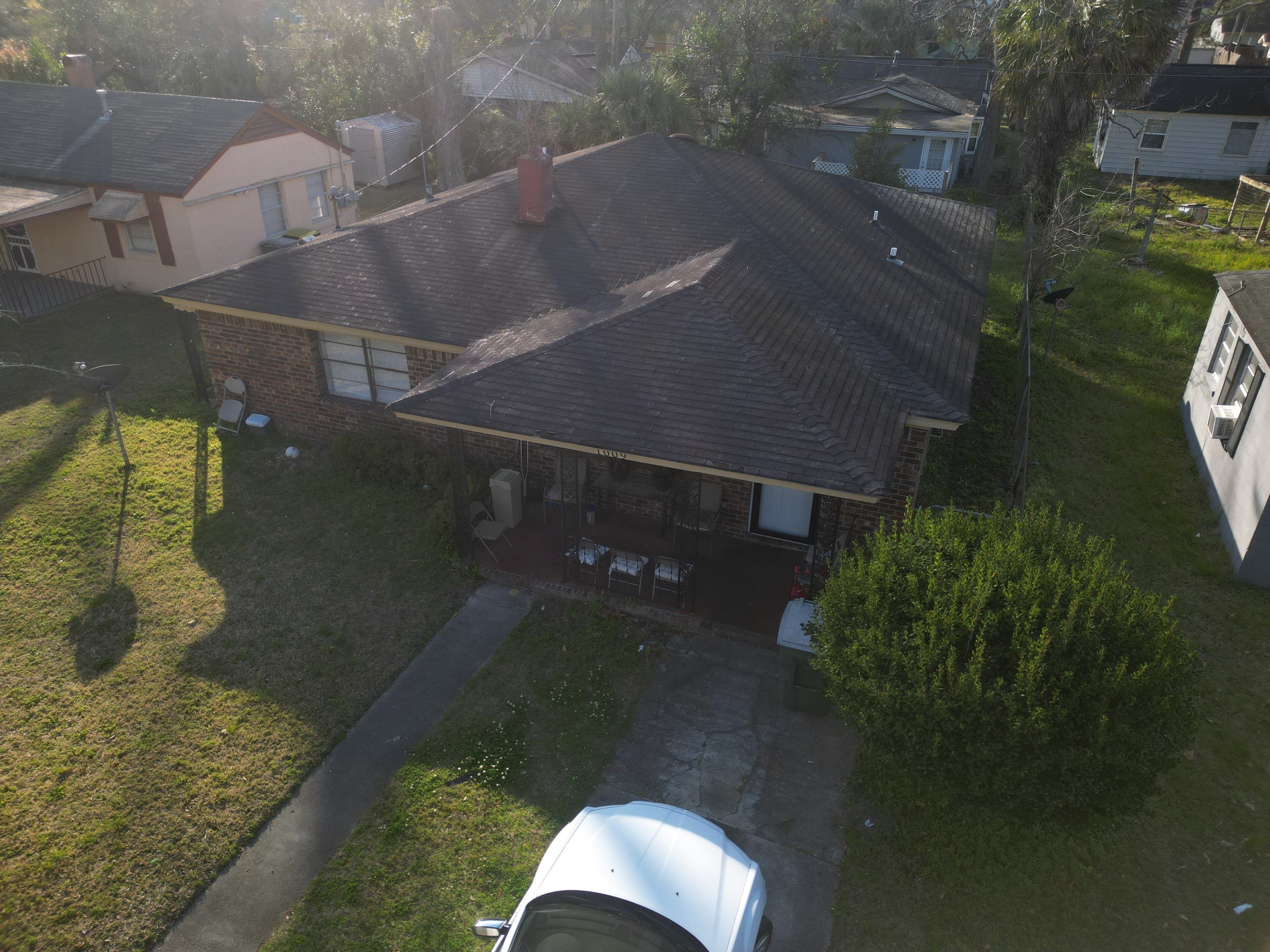 Atlas Pinnacle Pristine: Transforming Residential Roofscapes with Superior Installation by Talya Roofing