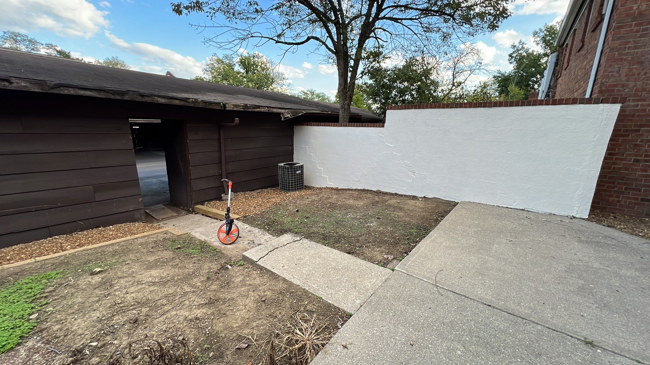 Courtyard Overhaul by Reisenberg’s Lawn & Landscape, LLC