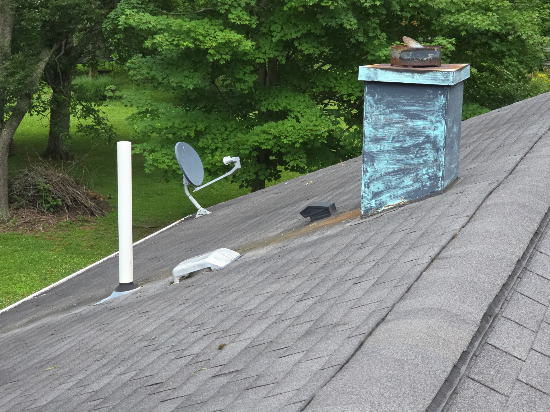 Barbara K: Atlas Pinnacle, Color, Pewter, Drip Edge, Color, Black by Eagle Eye Roofing