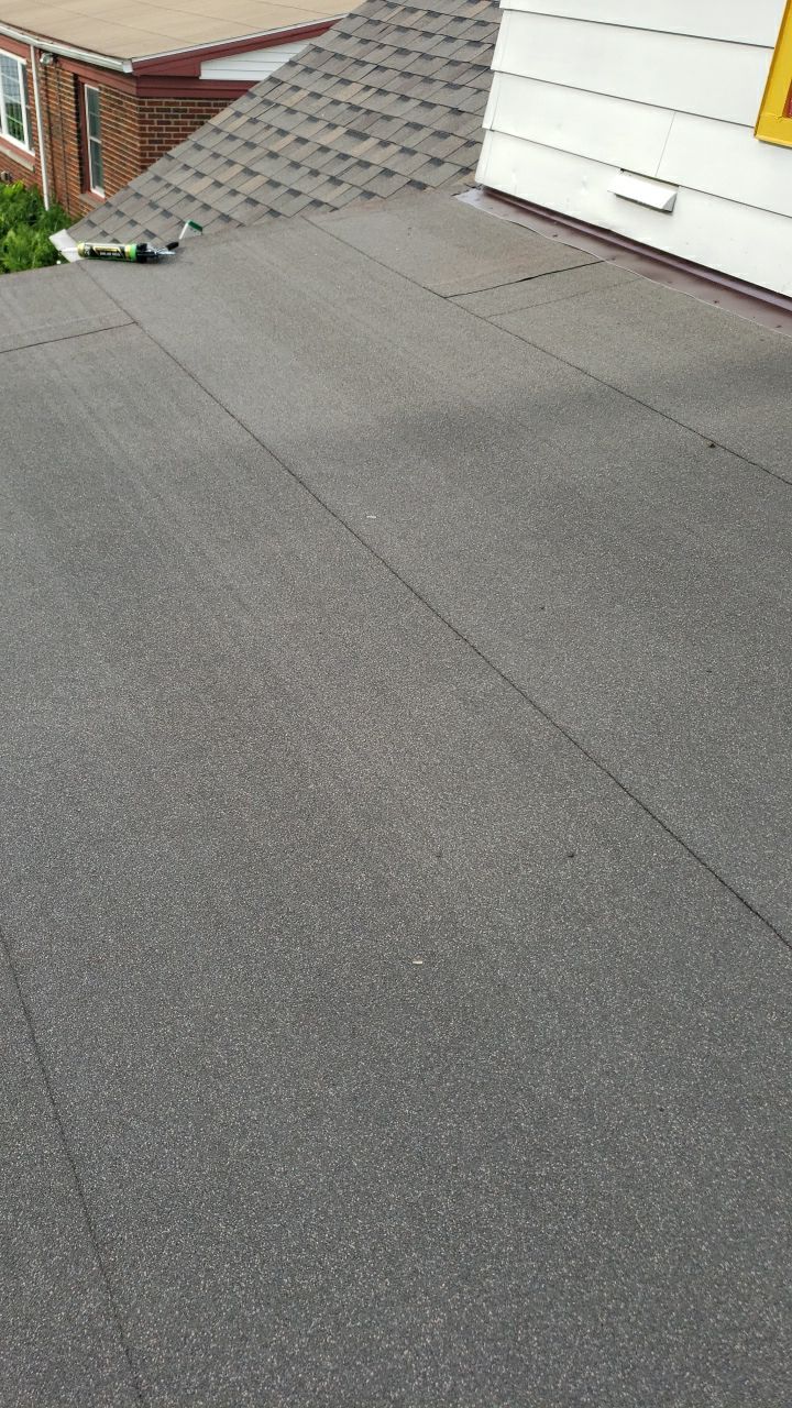 ATLAS PINNACLE COLOR: WEATHERED SHADOW DRIP EDGE: WHITE by Eagle Eye Roofing