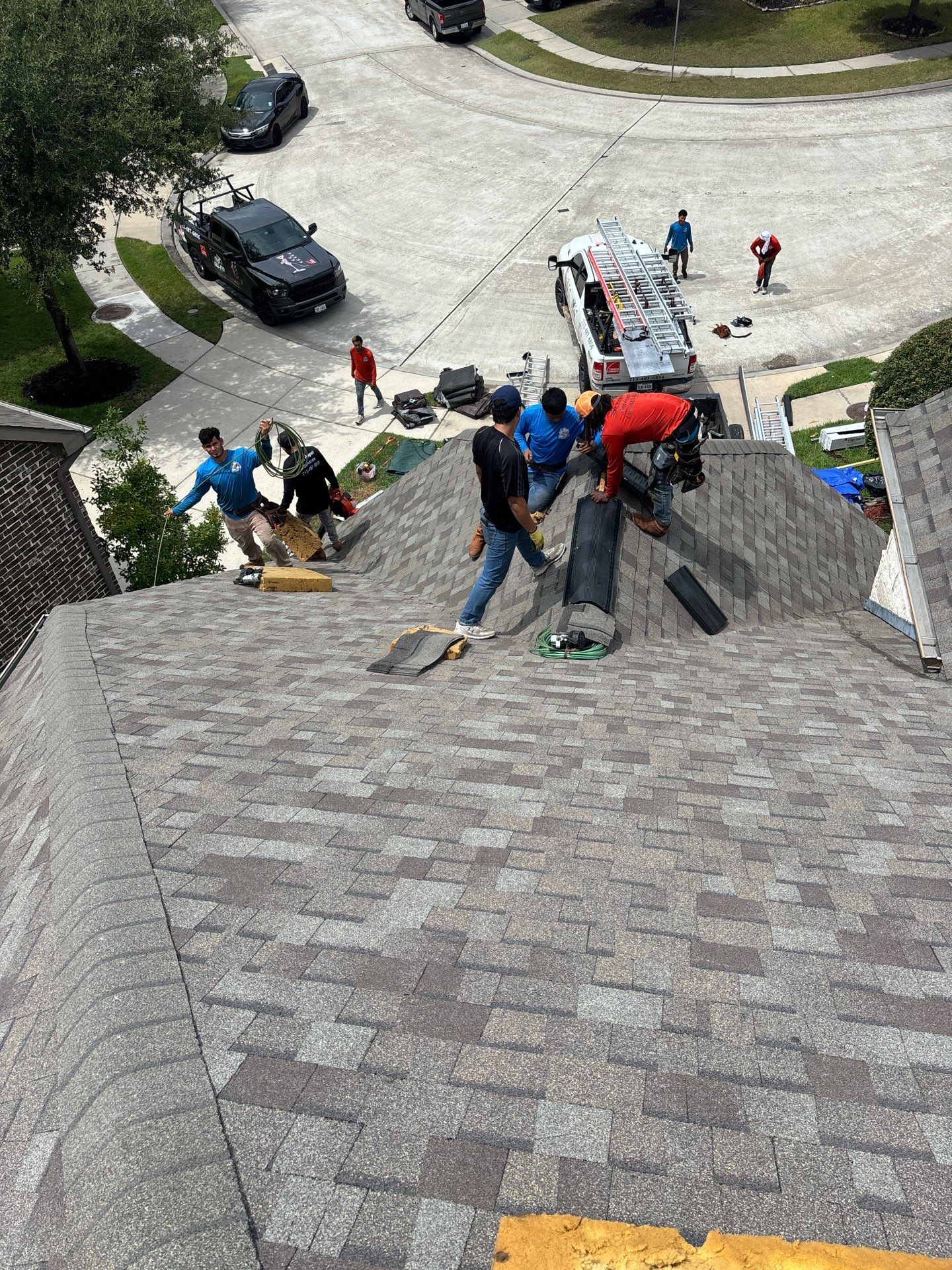 Residential Roofing Installation using Owen's Corning Duration (Lifetime) Shingles by Roof Repair Company