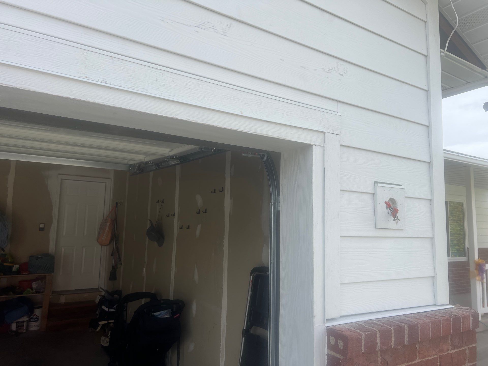 Smithfield | Vinyl Demo, Low-E Insulation & Hardie Upgrade | Arctic White    by Ideal Siding Utah