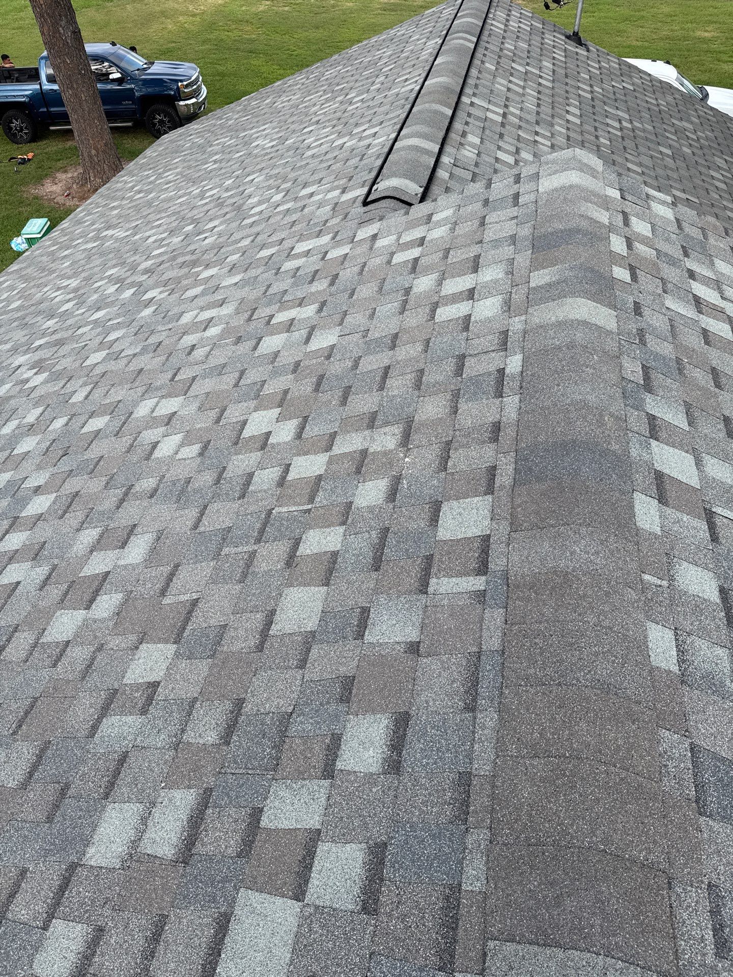 Roof Replacement louise by Roof Repair Company