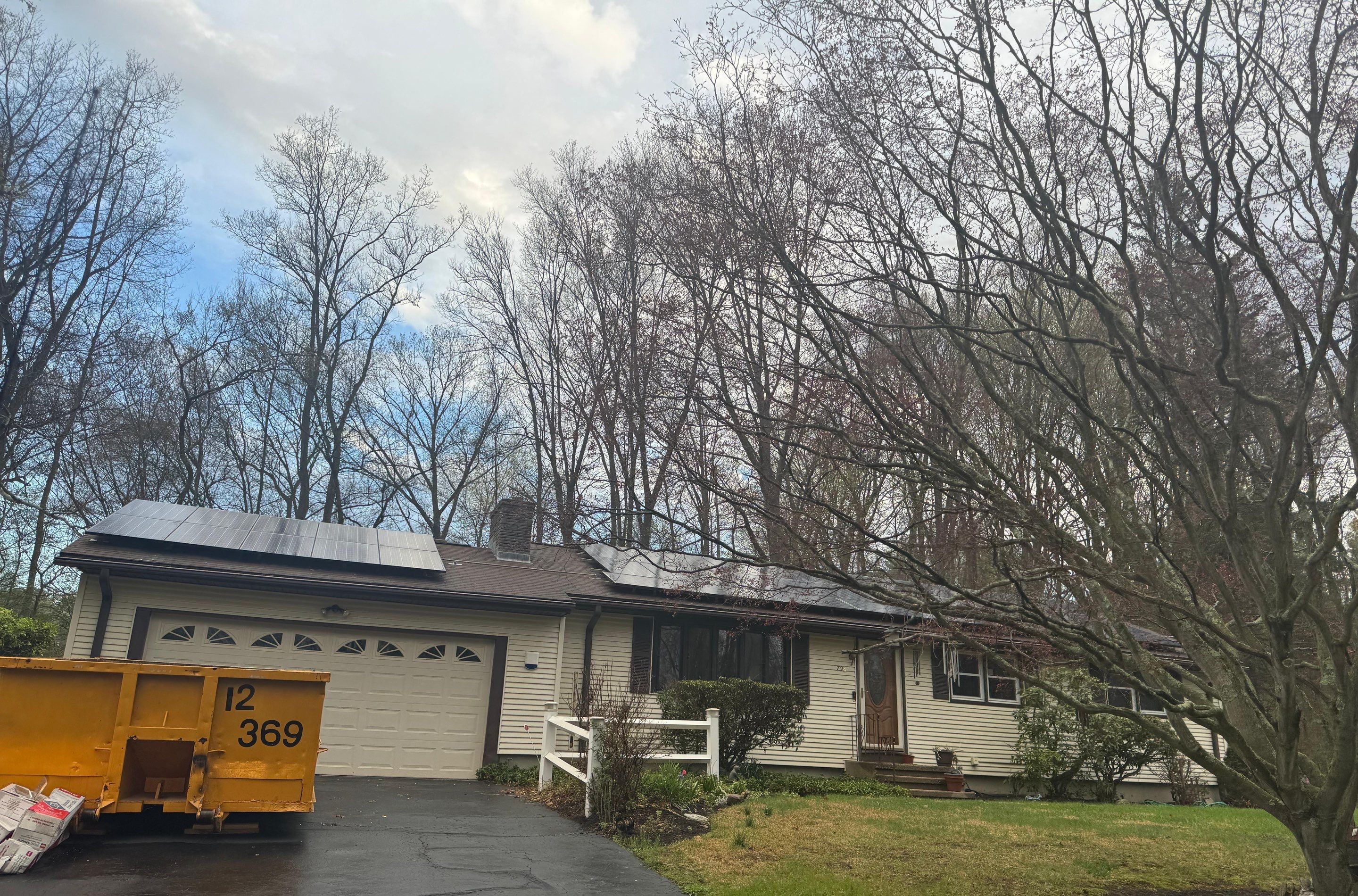 Asphalt shingles in Orange, CT gives homeowner brand new roof! by DiGiorgi Roofing and Siding Inc
