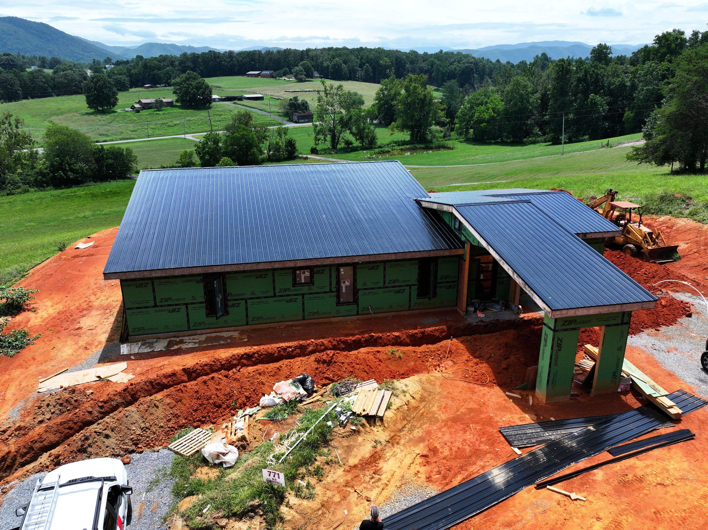 Titus Sr. Residence by Omnia Roofing