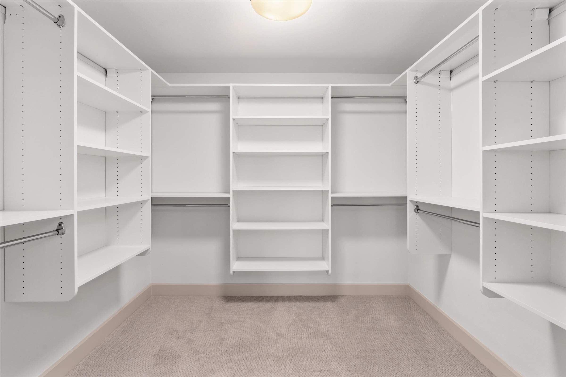 Maple Leaf 6-unit new construction by LinMak Construction