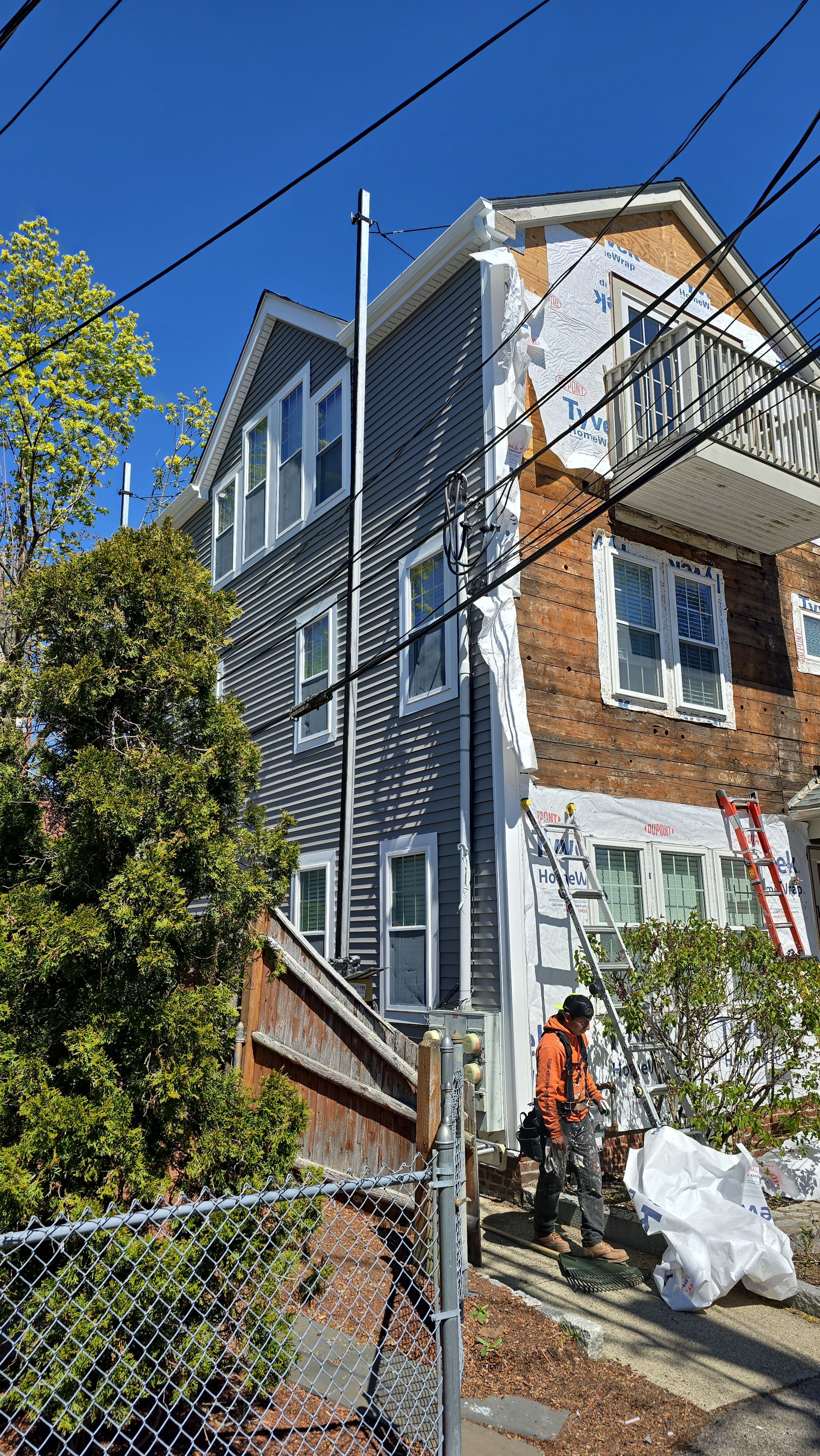 Vinyl siding and Entry Doors inn  Watertown, MA by UBrothers Construction