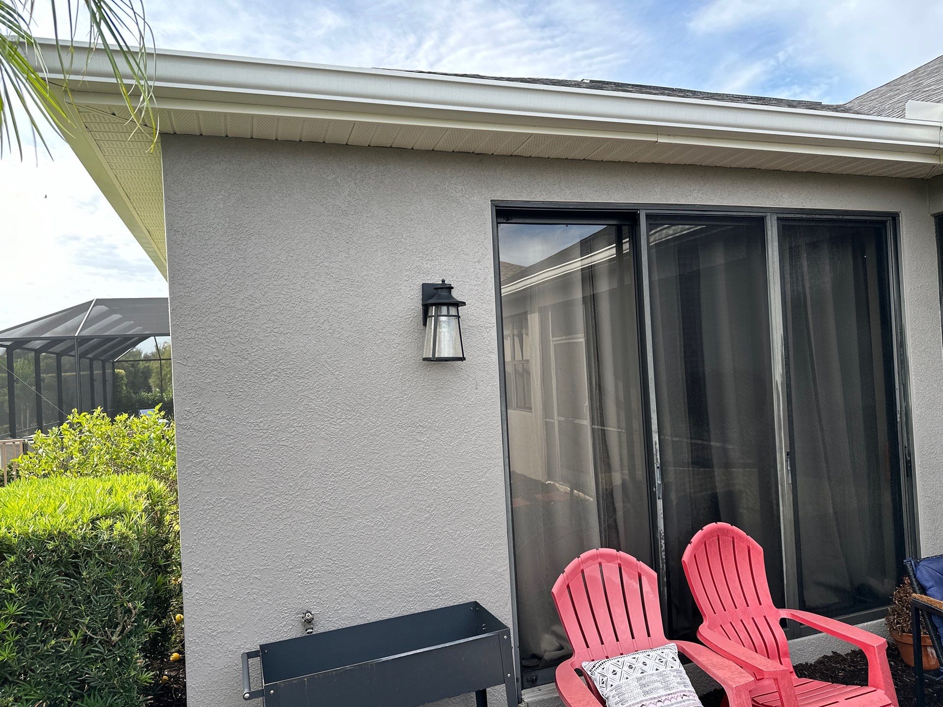 House Wash, Lanai Cleaning, and Driveway Cleaning by Sunshine AquaWash