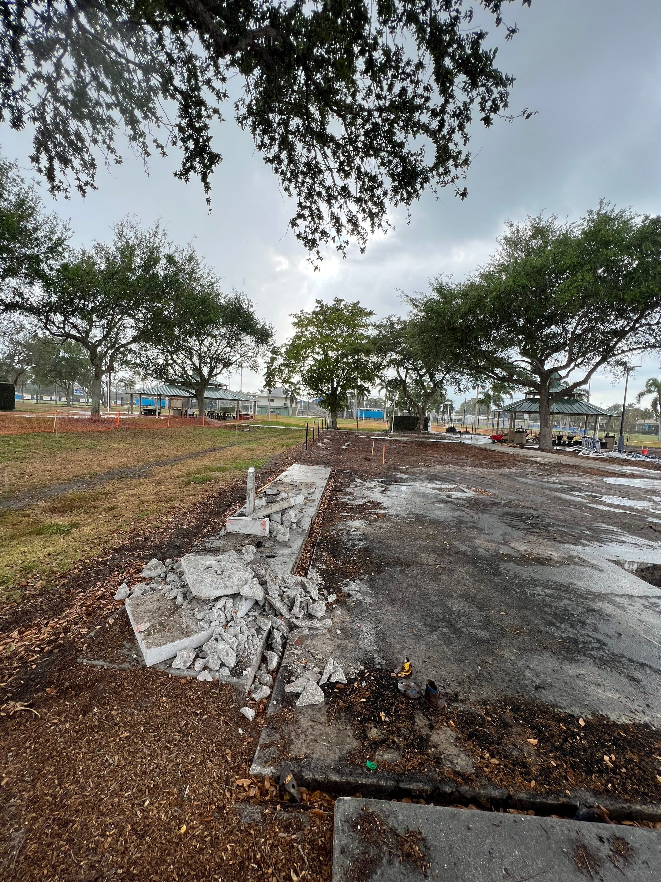 Vinyl Coated Chain-link fence for the City of Naples around Fleischmann Park Playground.  by Asap fence and gates, LLC