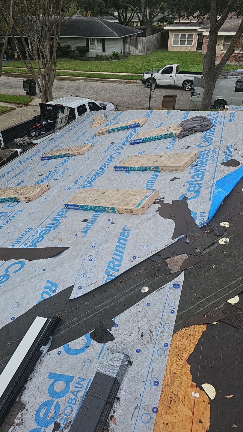 Residential Roofing Installation using Certainteed Landmark Moire Black by Galvan Roofing and Construction